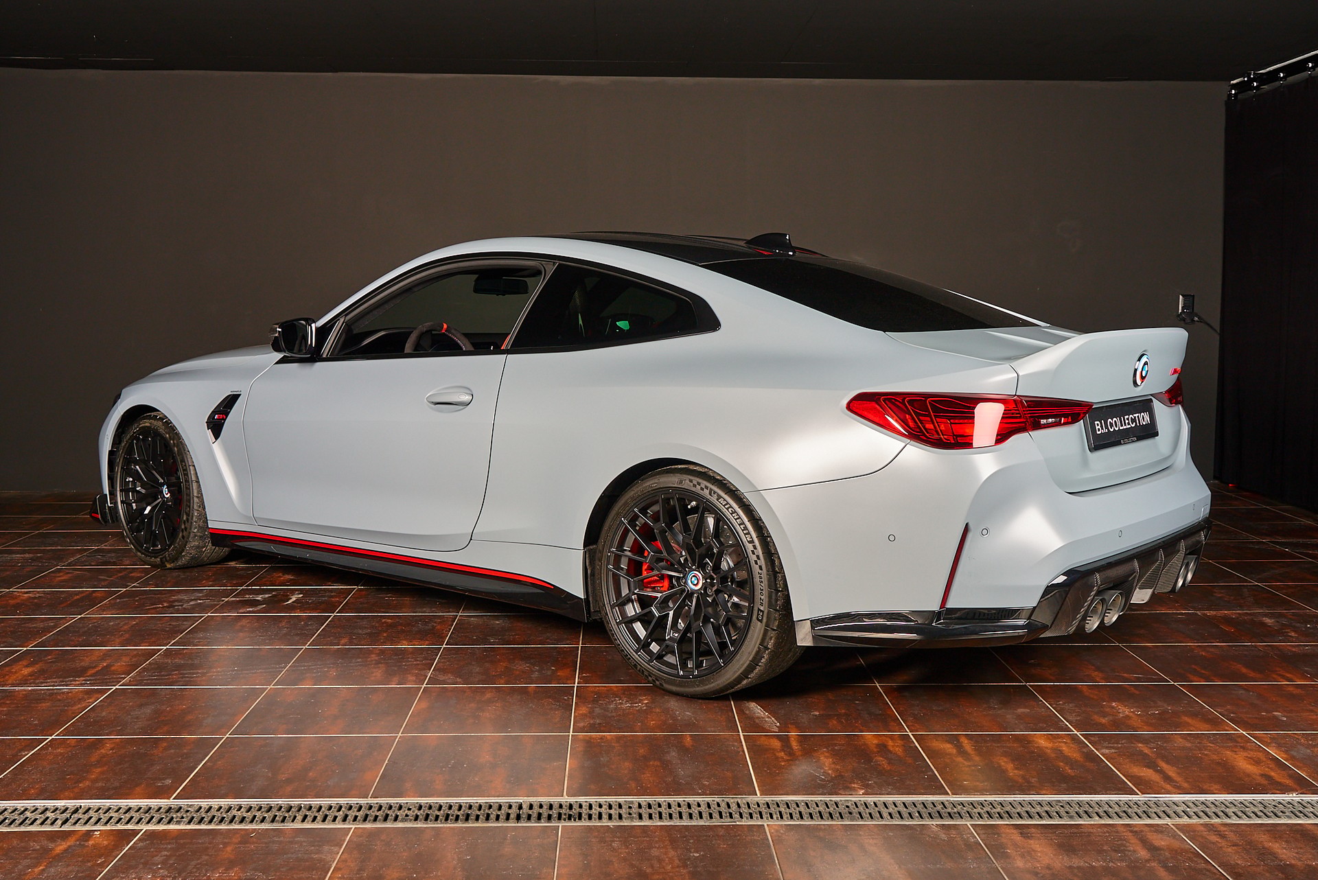 BMW M4 CSL Coupé-image-8