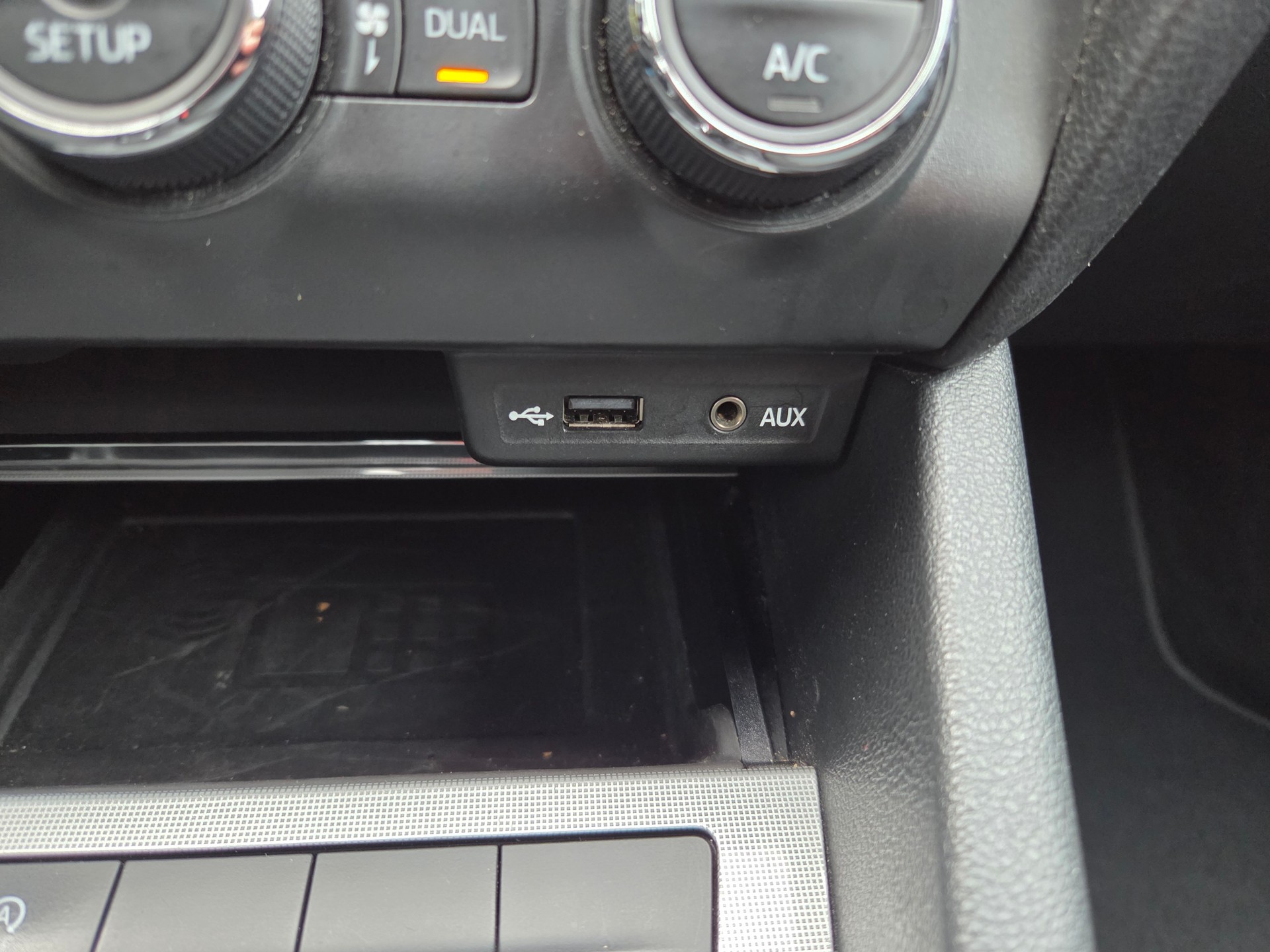 SKODA Octavia Combi 2.0 TDI Ambition DSG-image-20