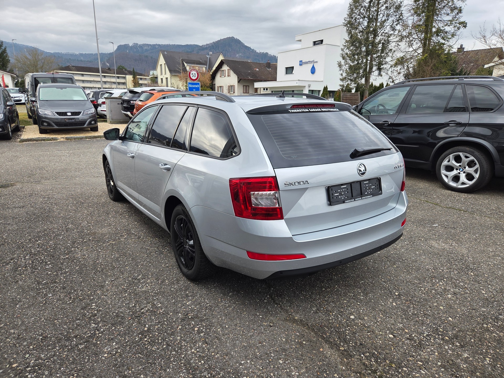 SKODA Octavia Combi 2.0 TDI Ambition DSG-image-6