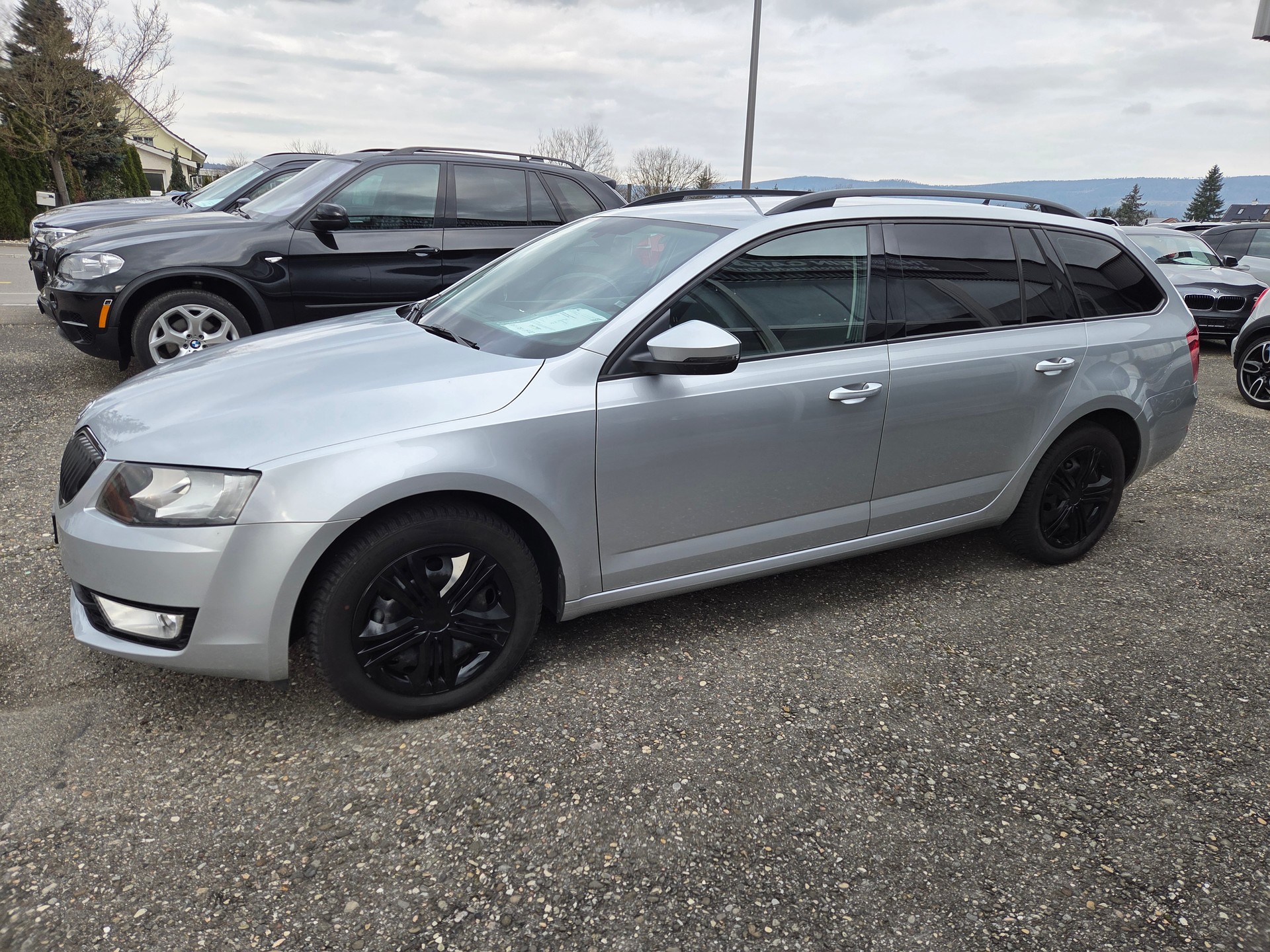 SKODA Octavia Combi 2.0 TDI Ambition DSG-image-4