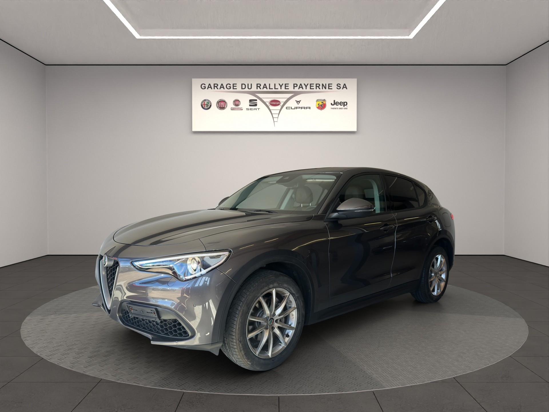 ALFA ROMEO Stelvio 2.0 Super Q4 Automatic-image-1
