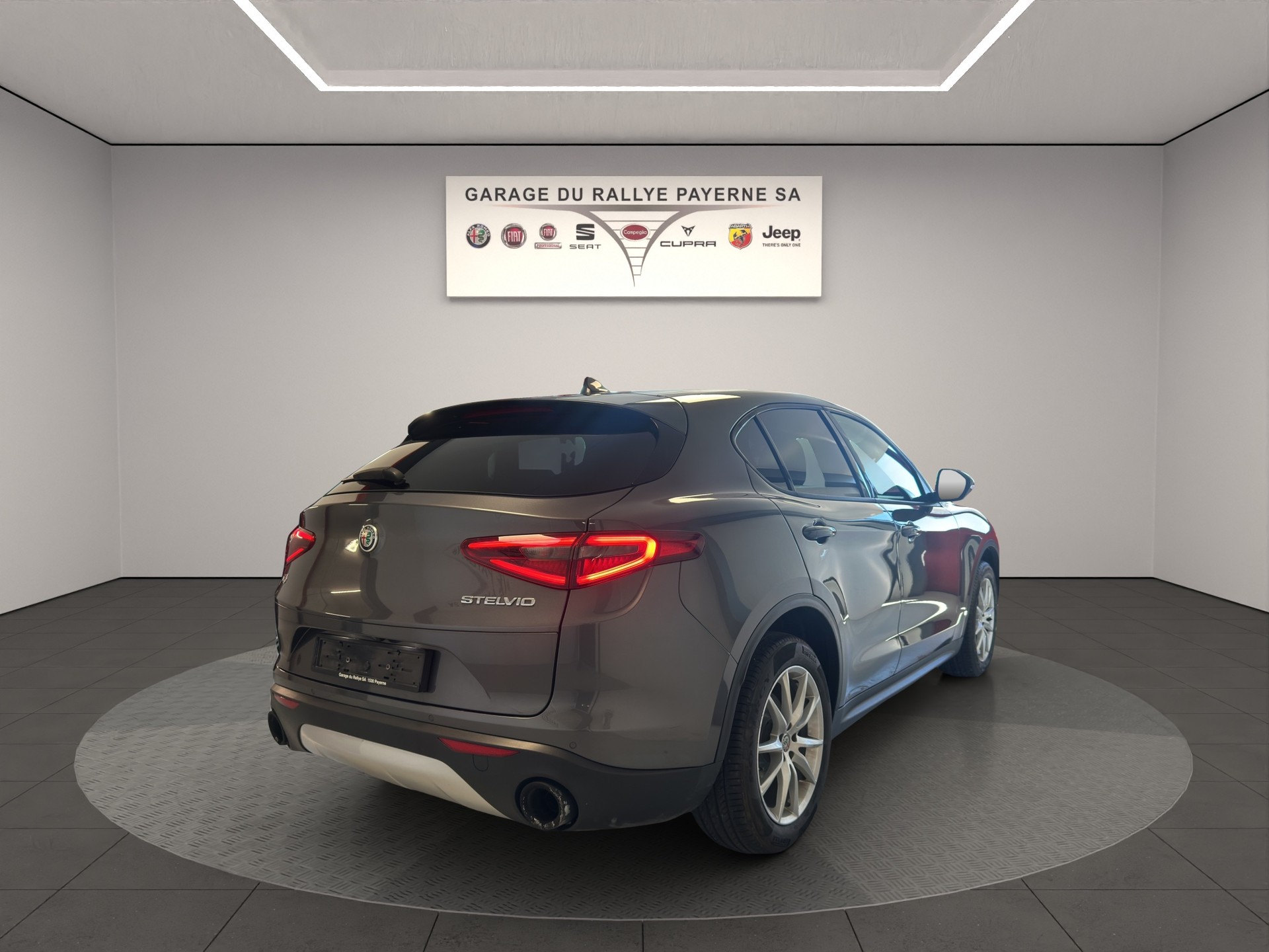 ALFA ROMEO Stelvio 2.0 Super Q4 Automatic-image-4