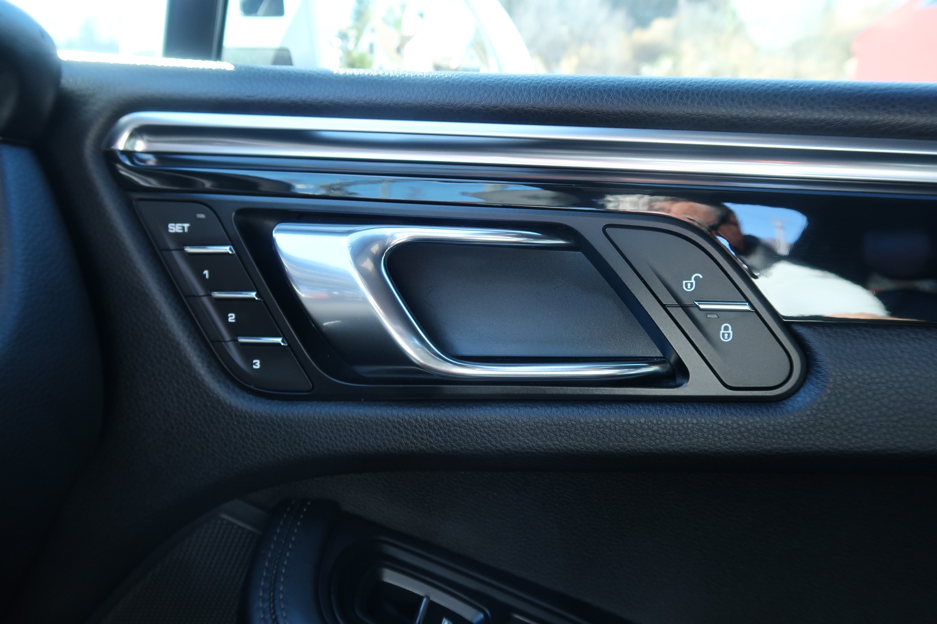 PORSCHE Macan S Diesel PDK-image-19