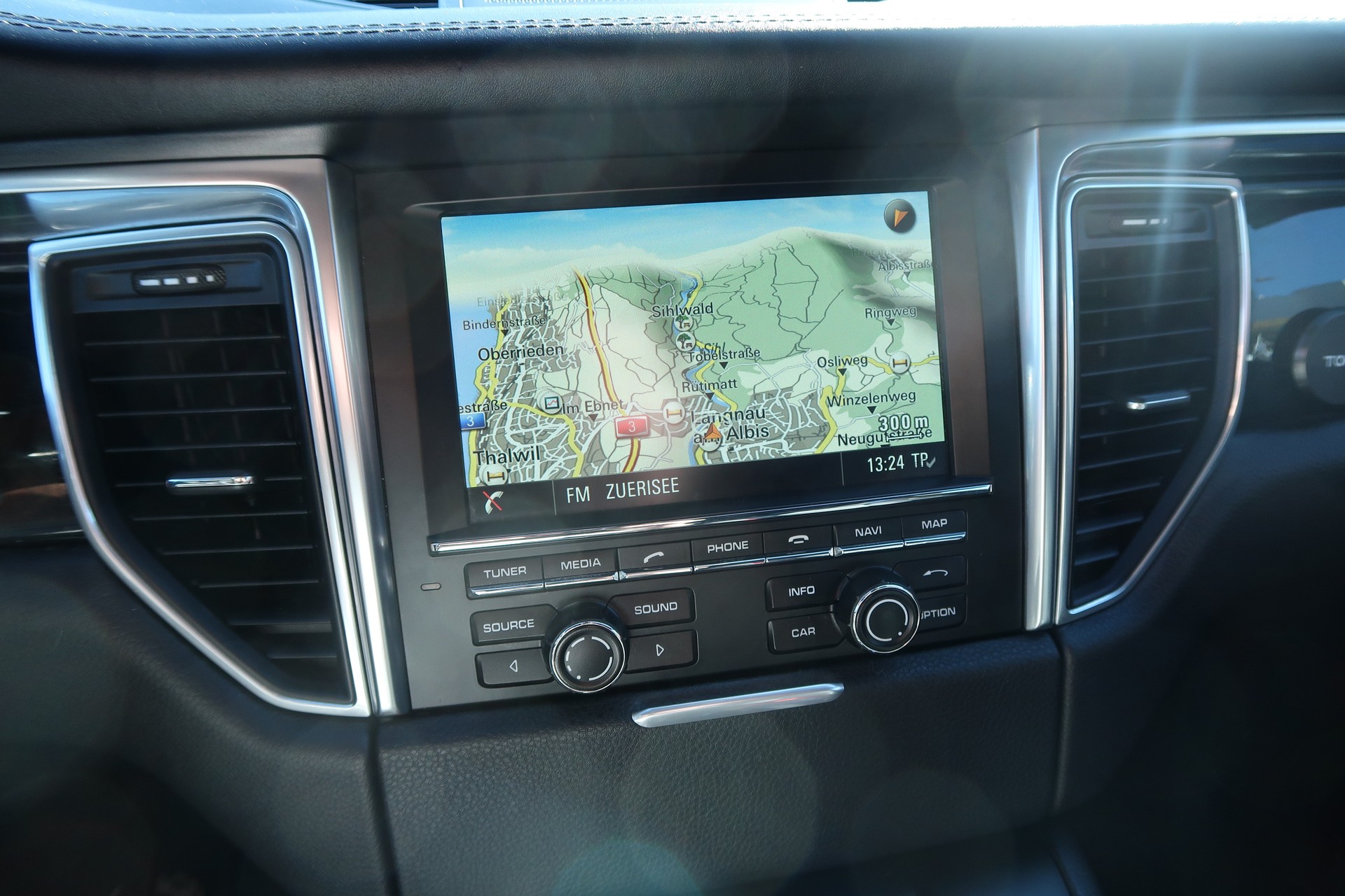 PORSCHE Macan S Diesel PDK-image-11
