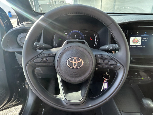 TOYOTA Aygo X 1.5 com. com.-image-8