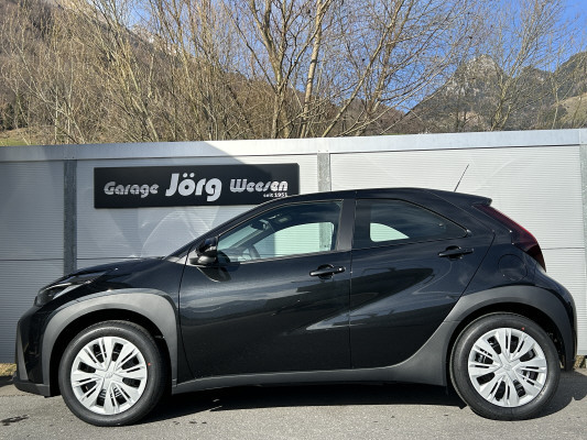 TOYOTA Aygo X 1.5 com. com.-image-2