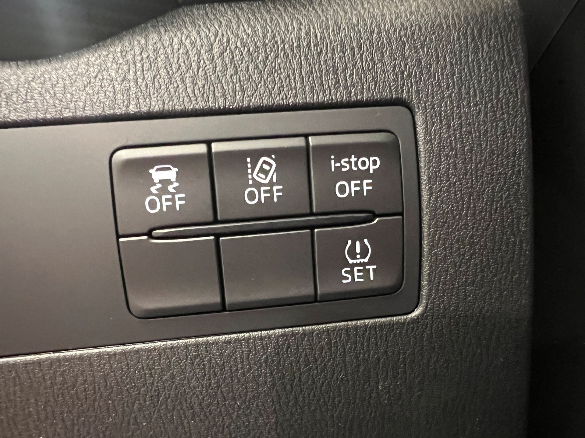 MAZDA 2 SKYACTIV-G 90 Homura Automat-image-18