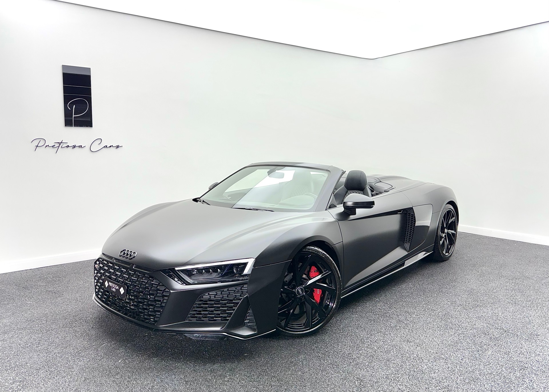 AUDI R8 Spyder RWD S-Tronic-image-0