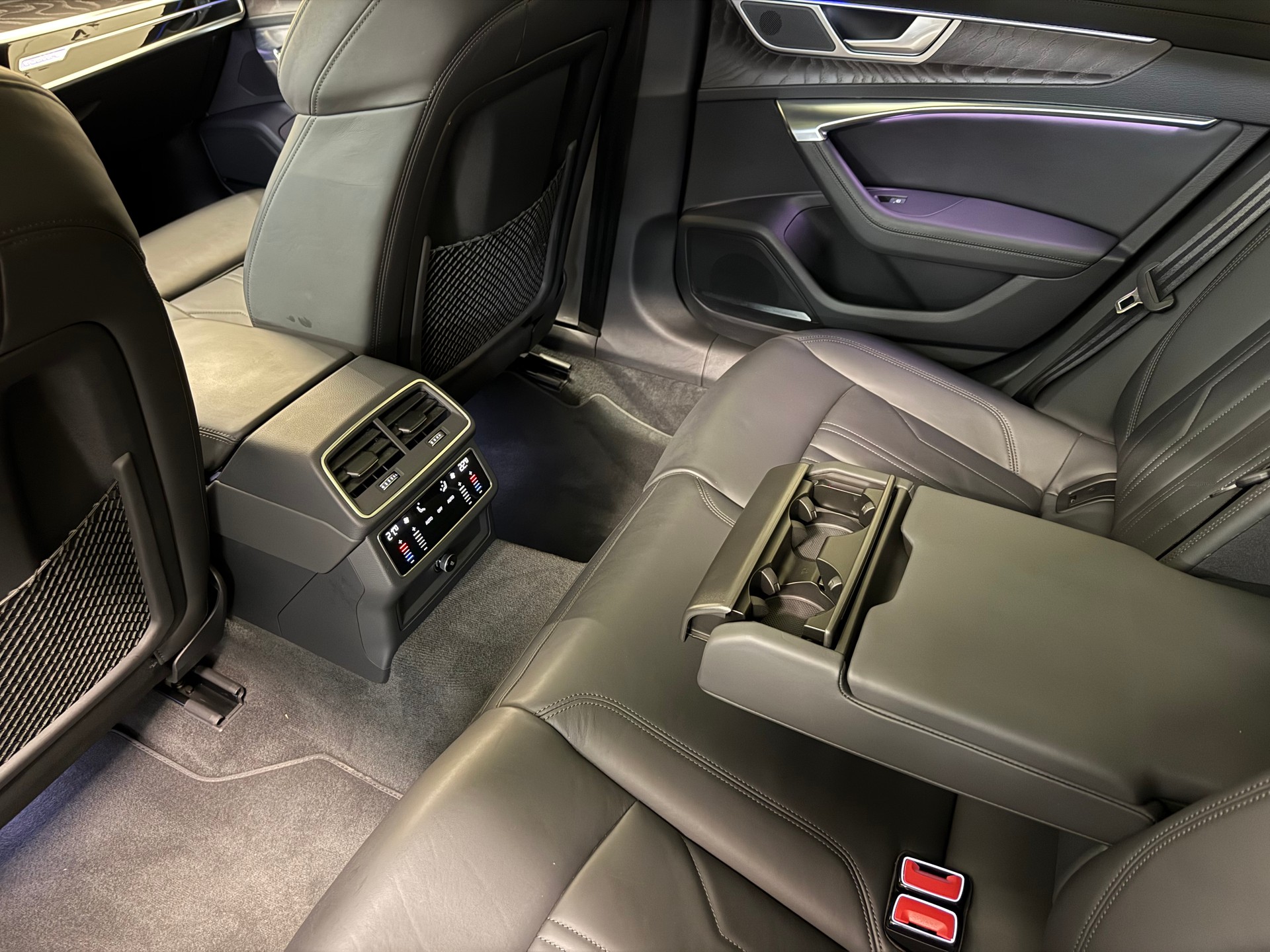 AUDI A6 Avant 55 TFSI Sport quattro S-tronic-image-20