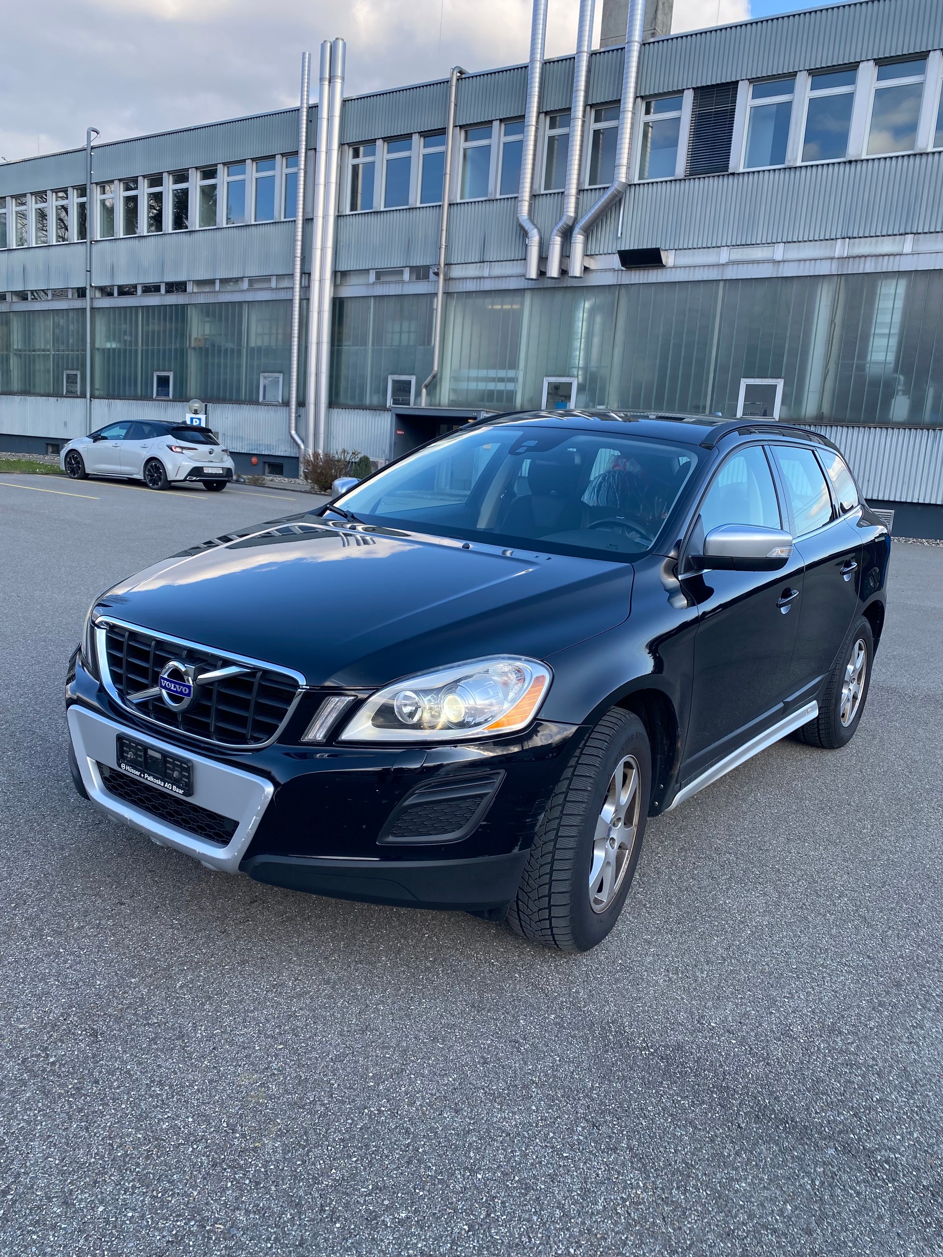 VOLVO XC60 D4 AWD Summum Geartronic-image-0