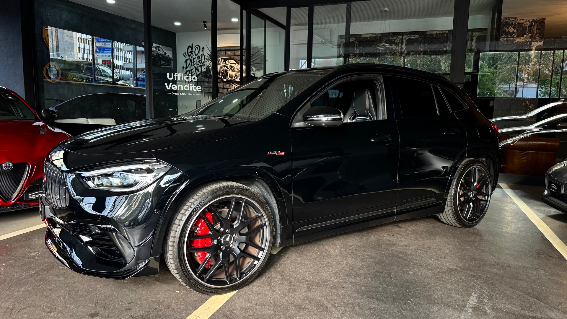 MERCEDES-BENZ GLA 45 S AMG 4Matic+ 8G-Speedshift DCT-image-2