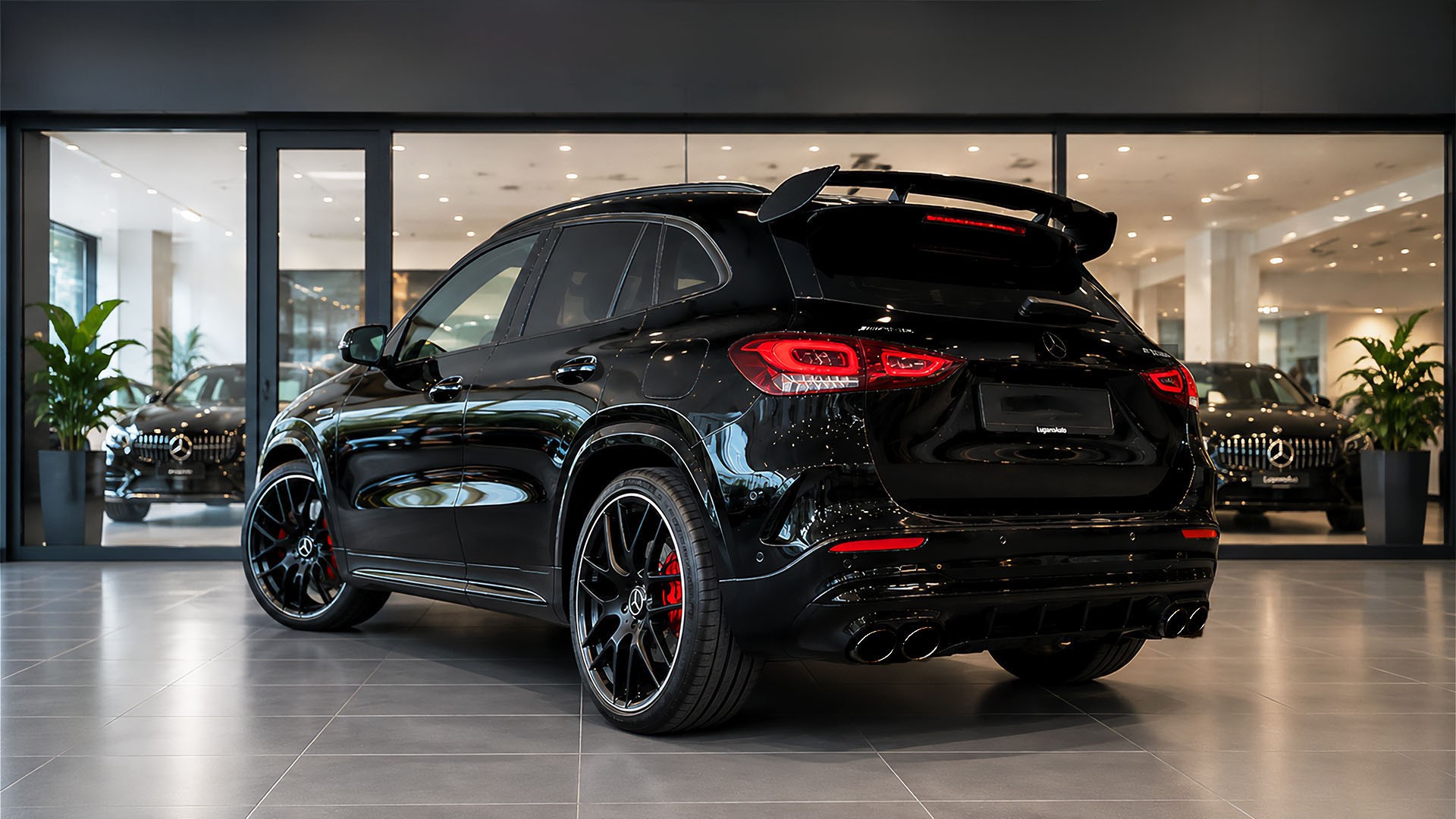 MERCEDES-BENZ GLA 45 S AMG 4Matic+ 8G-Speedshift DCT-image-2