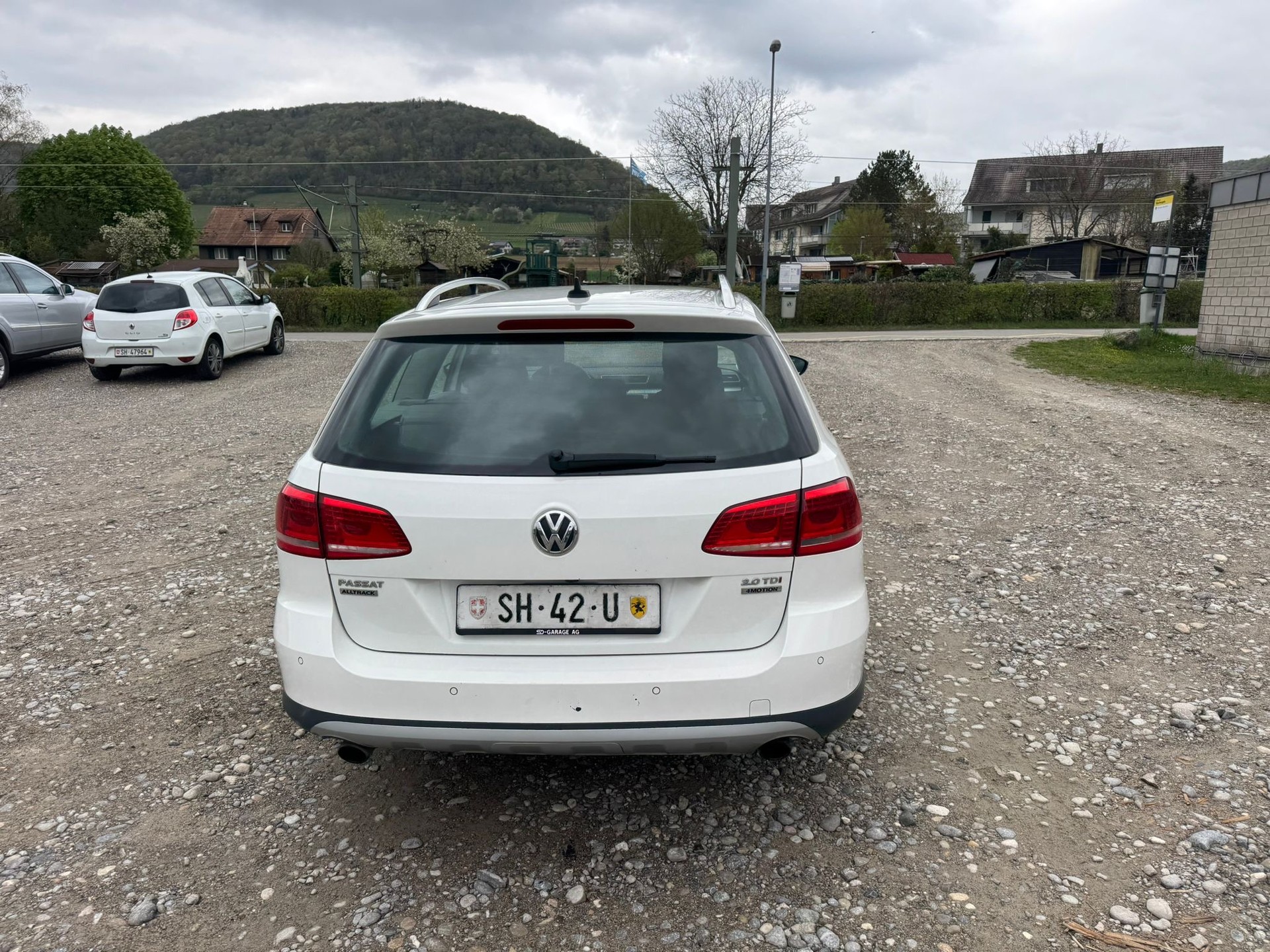 VW Passat Alltrack 2.0 TDI BMT 4Motion-image-4