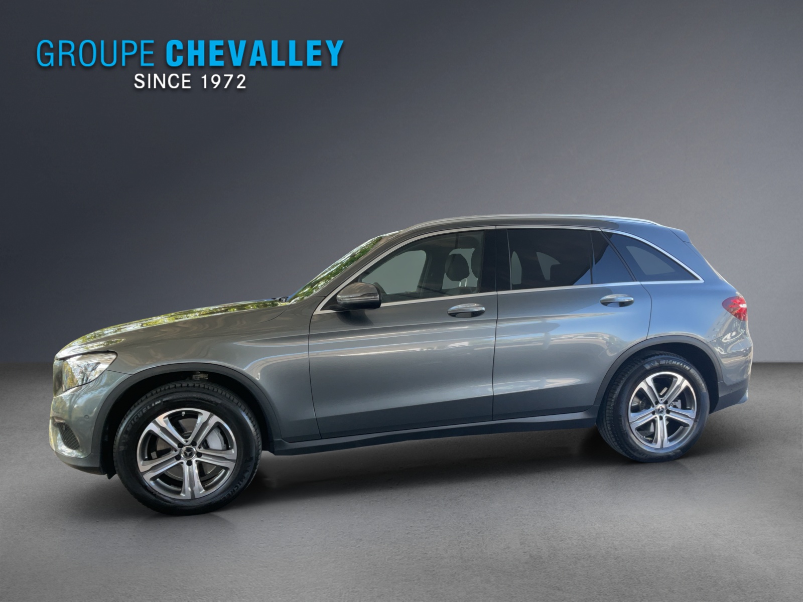 MERCEDES-BENZ GLC 250 Exclusive 4Matic-showroom-element-2