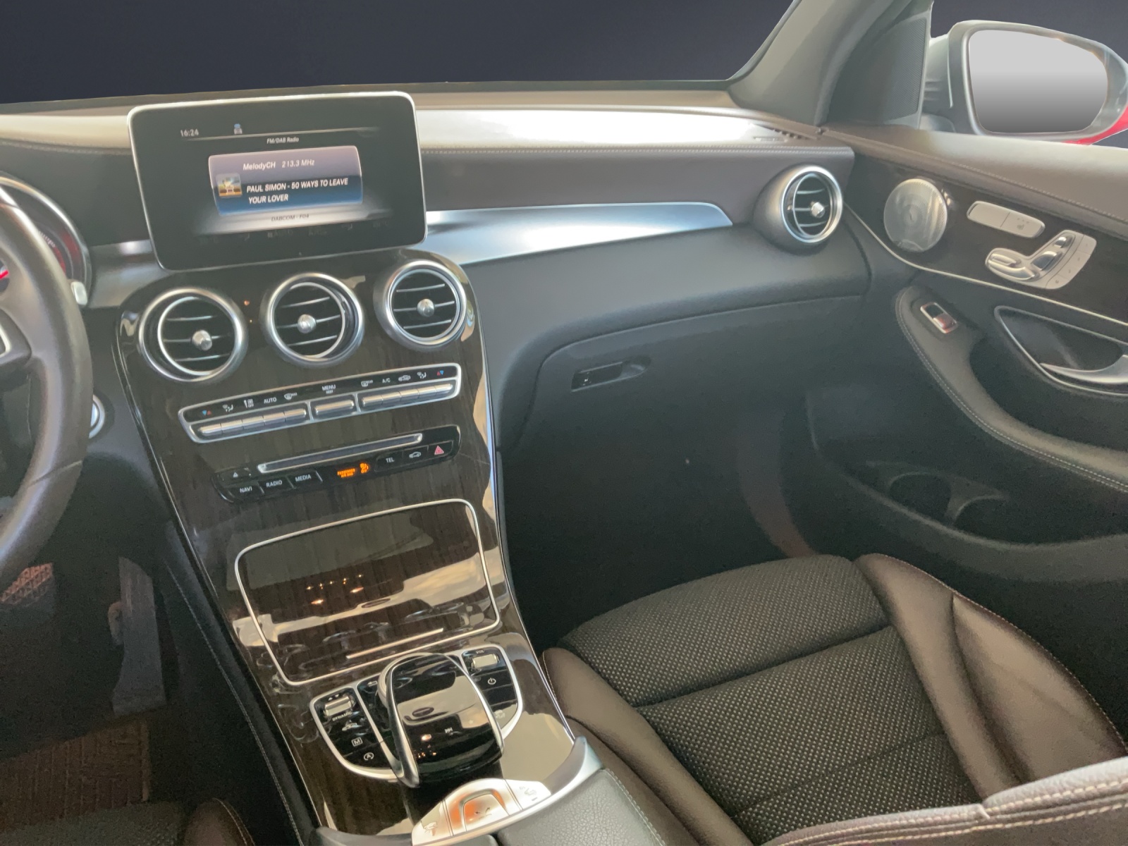 MERCEDES-BENZ GLC 250 Exclusive 4Matic-image-10