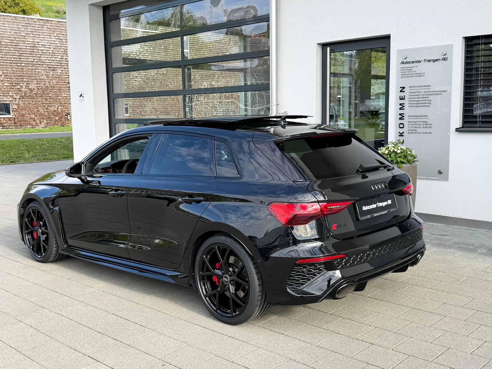 AUDI RS3 Sportback 2.5 TSI quattro S-tronic-image-6