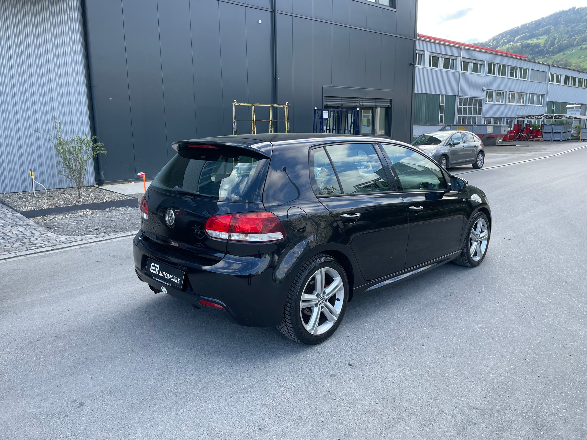 VW Golf 1.4 TFSI R-line-image-7