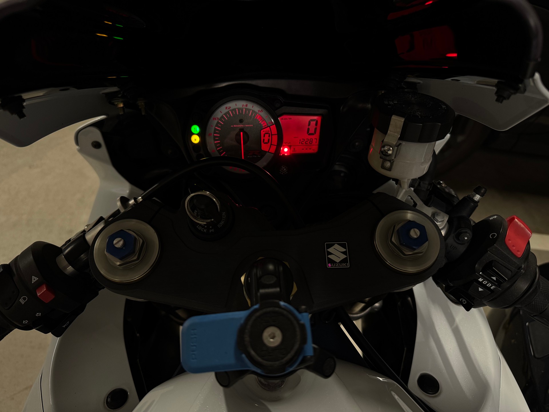 SUZUKI GSX-R 600 U L0-image-7