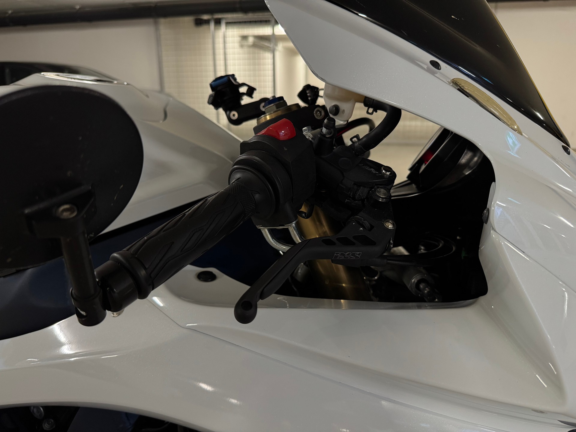 SUZUKI GSX-R 600 U L0-image-8