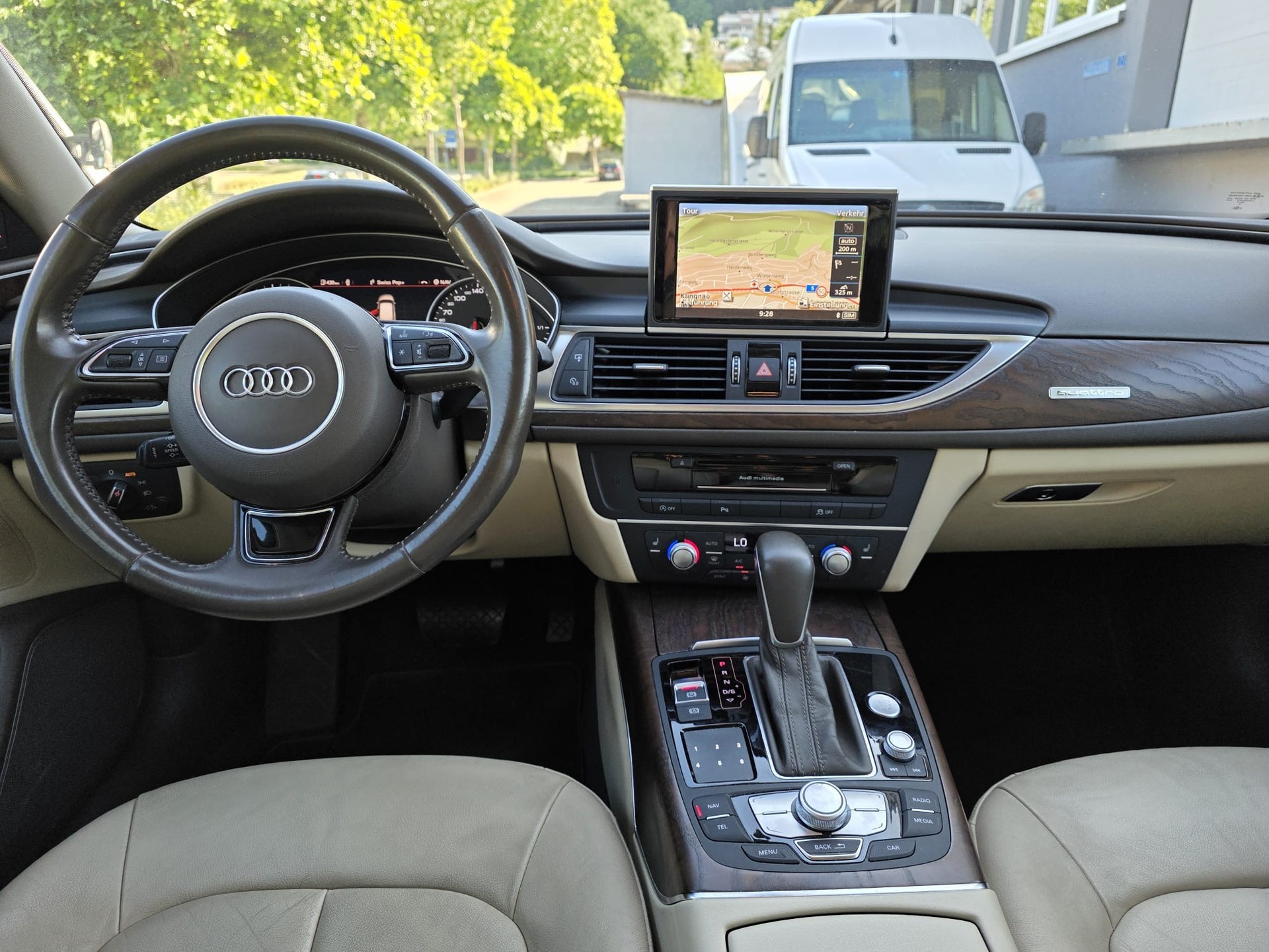 AUDI A6 Avant 3.0 TDI V6 quattro S-tronic-image-10