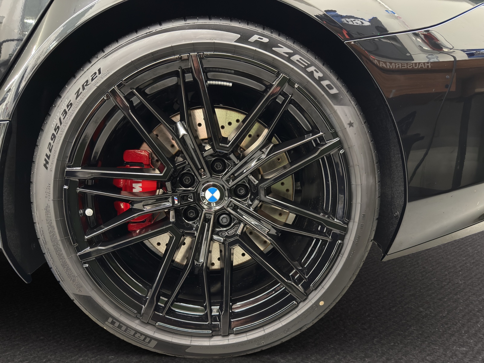 BMW M5 xDrive Touring-image-9