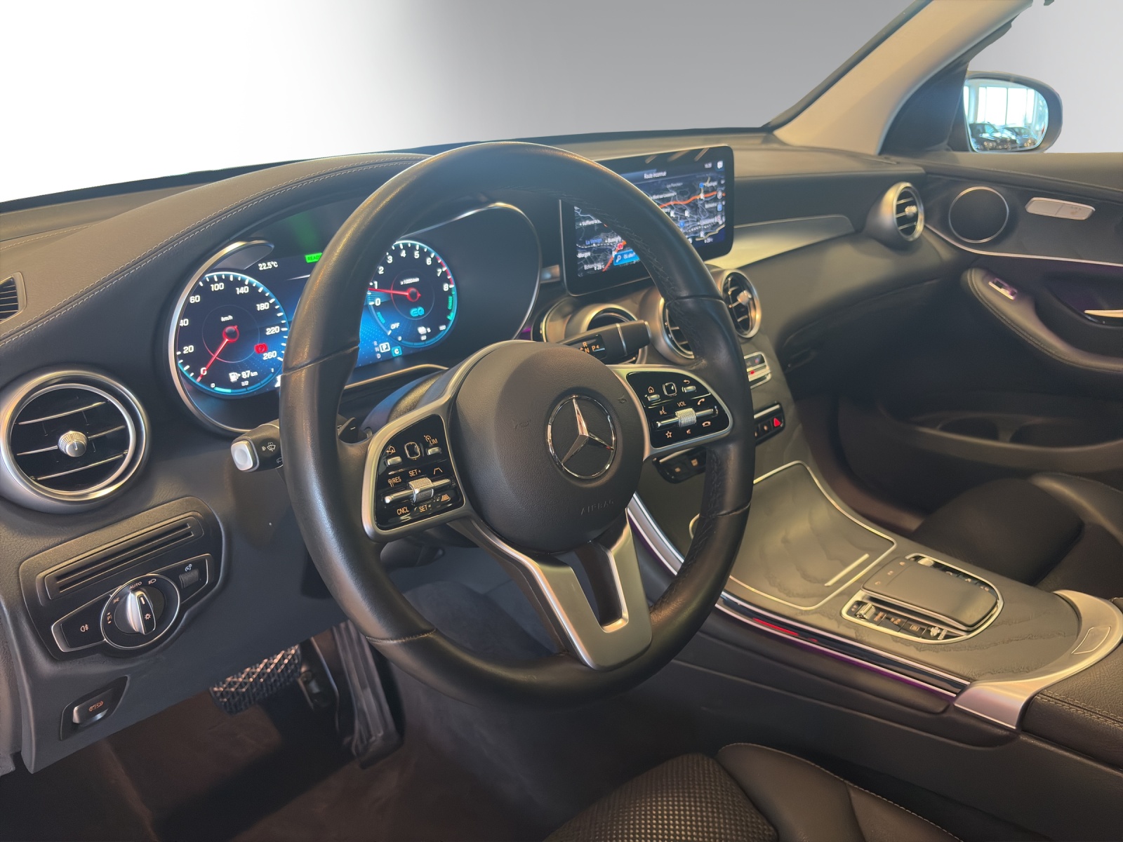 Image MERCEDES-BENZ GLC-300 GLC 300 e Off-Road 4Matic