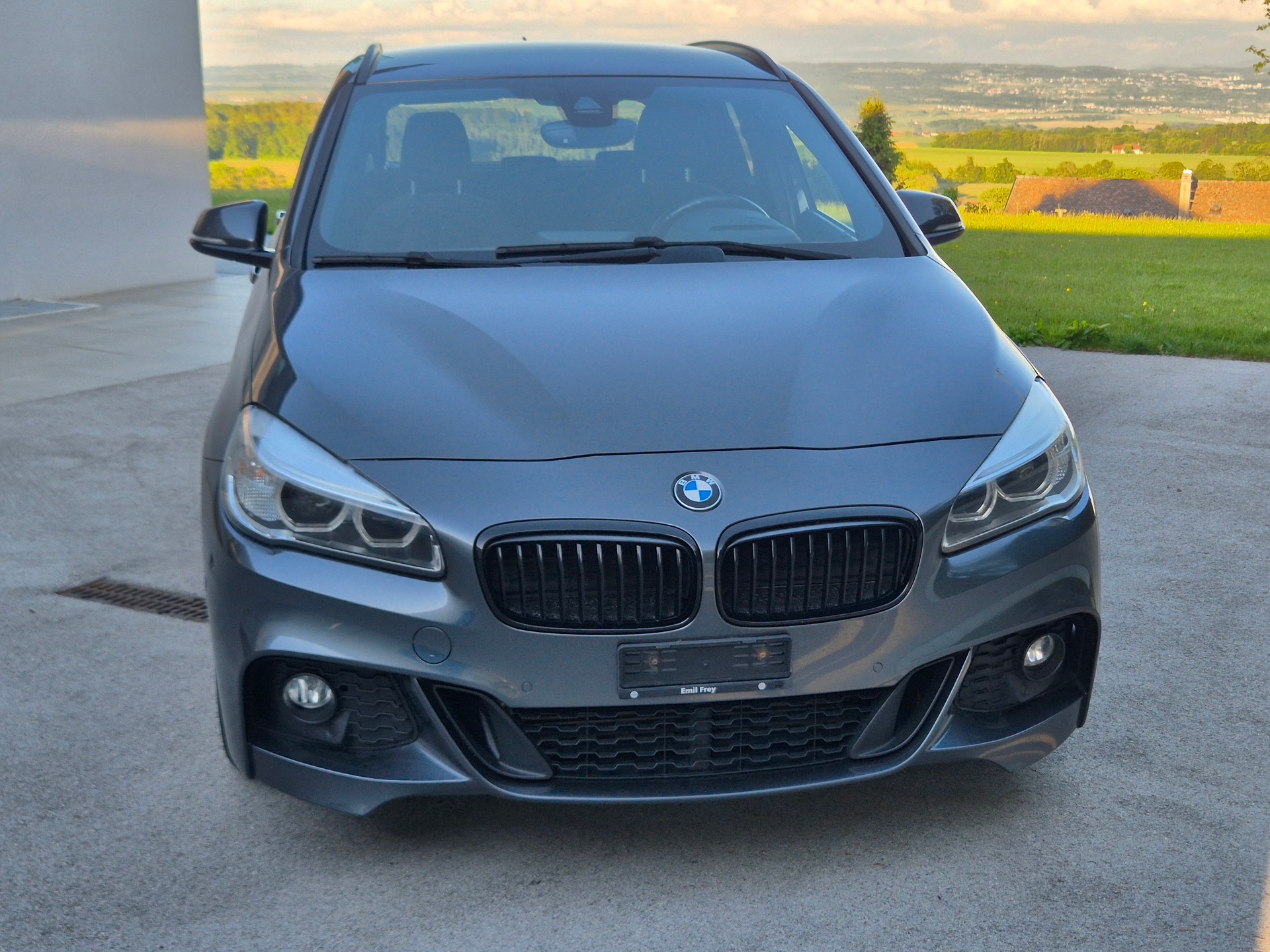 BMW 225i xDrive M Sport Steptronic-image-3