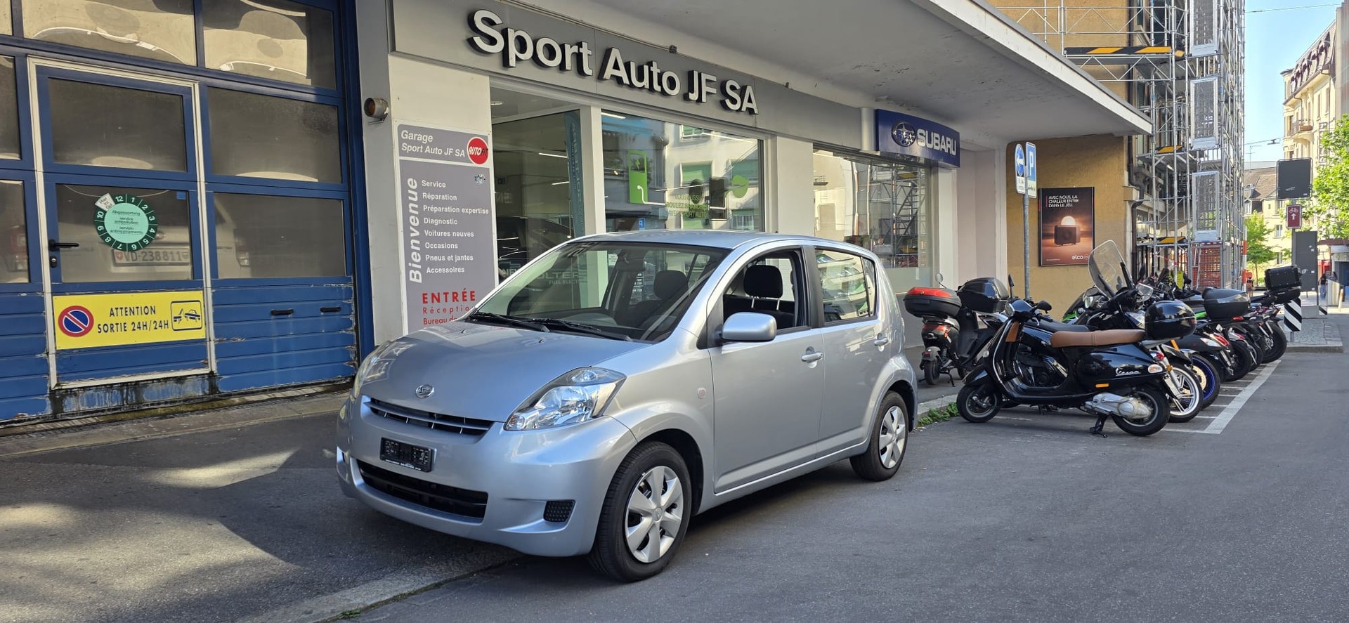 DAIHATSU Sirion 1.3 S Custom 4WD Automatic