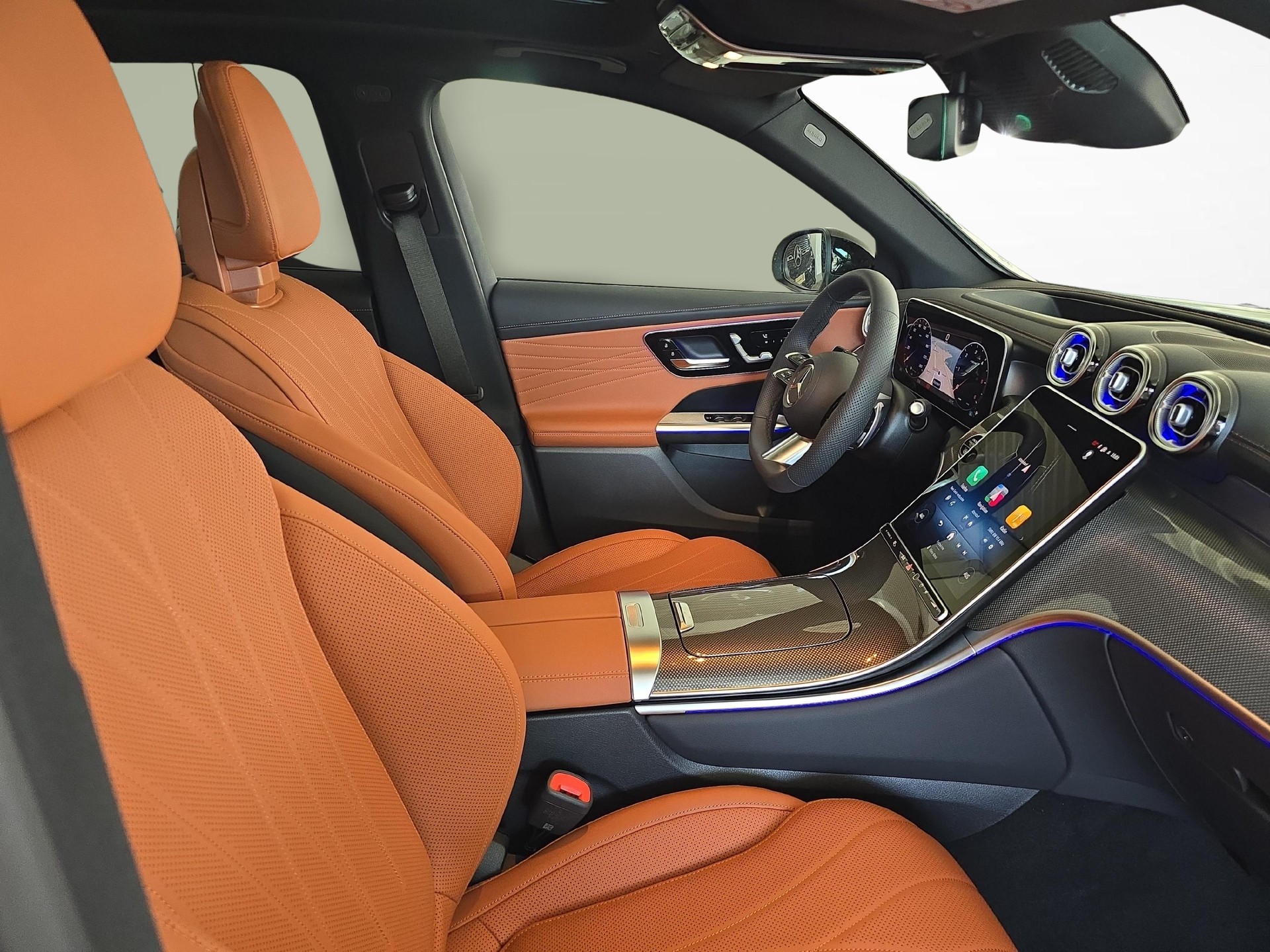 MERCEDES-BENZ GLC 300 d 4MATIC AMG Line-image-9
