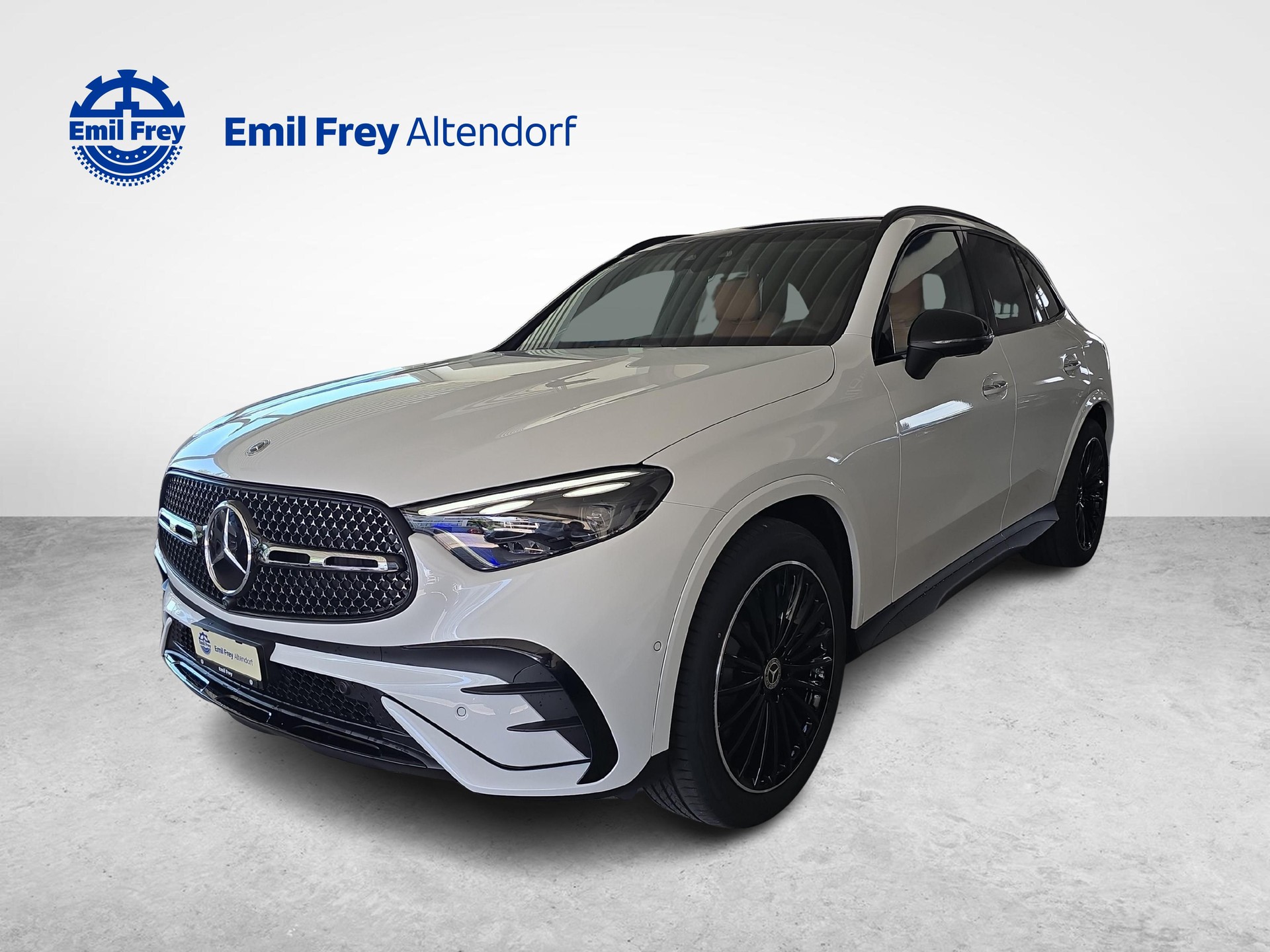 MERCEDES-BENZ GLC 300 d 4MATIC AMG Line-image-13