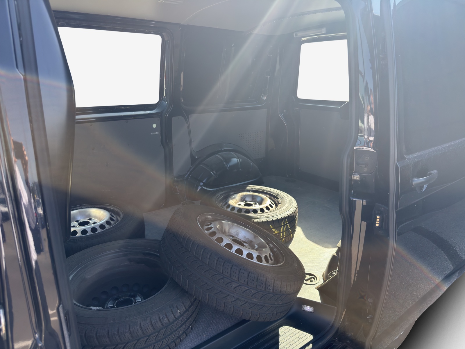 VW T6.1 2.0 TDI DSG-image-12