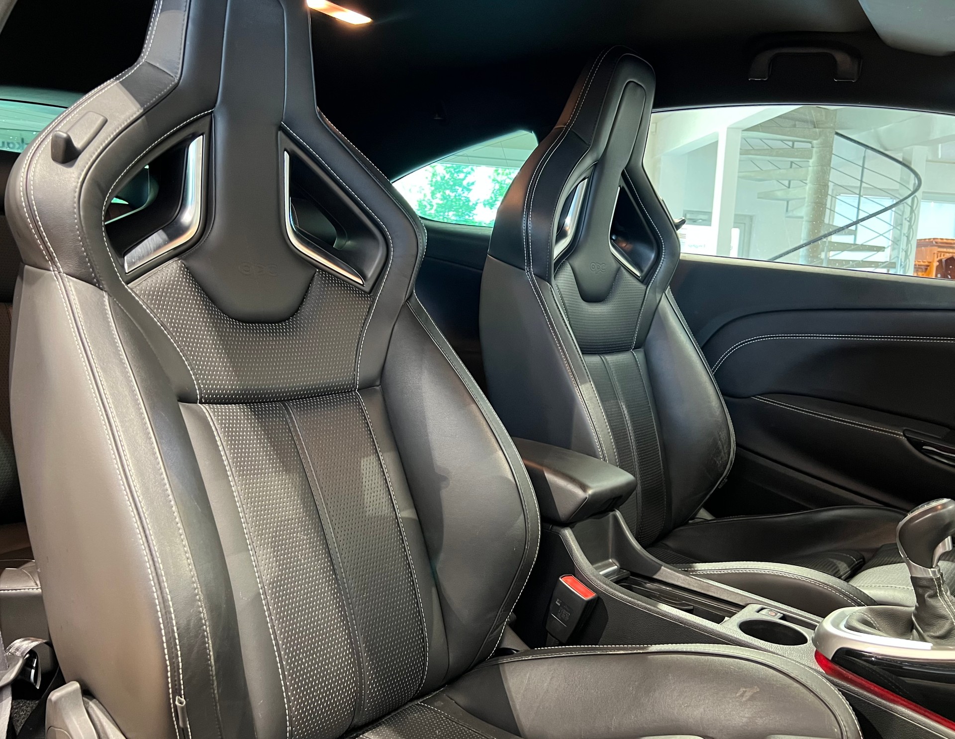 OPEL Astra GTC 2.0i 16V Turbo OPC 280PS-image-6