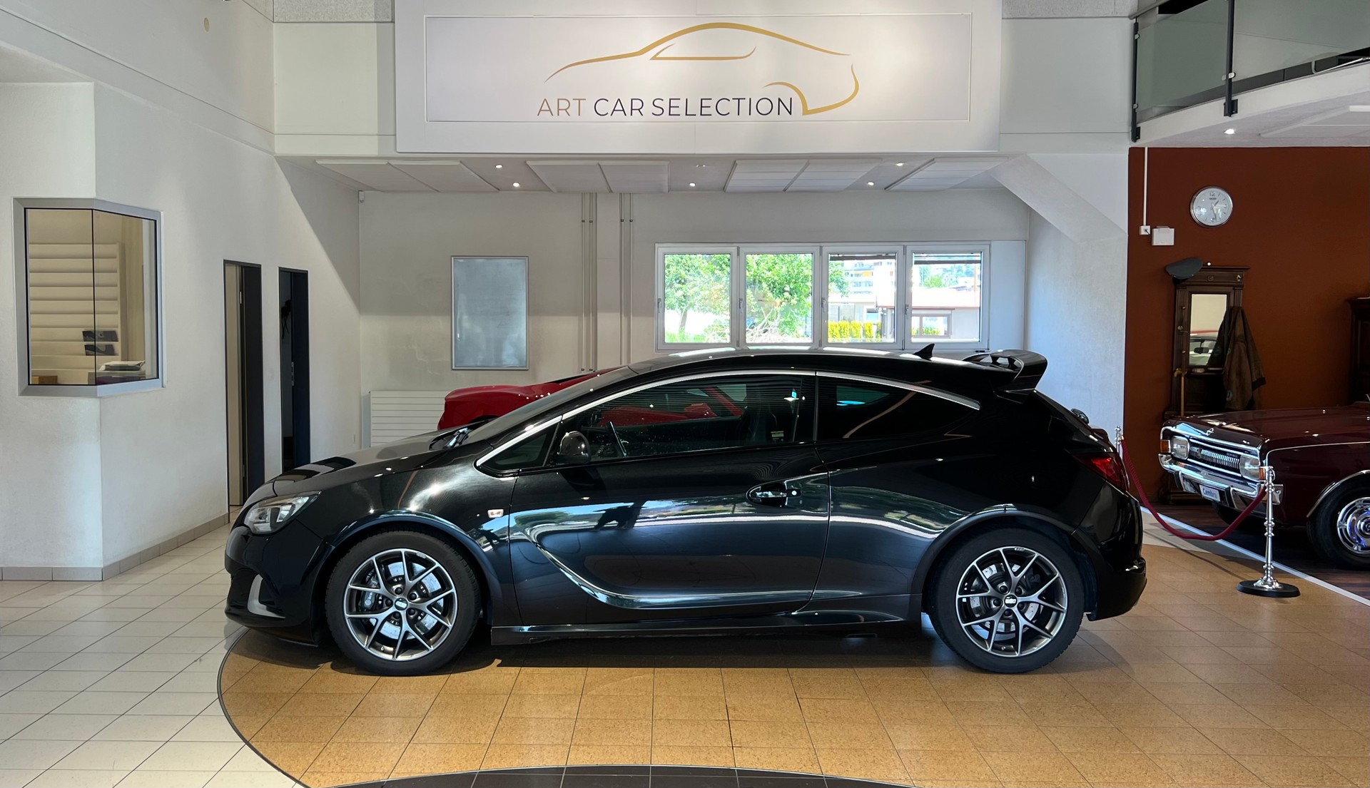 OPEL Astra GTC 2.0i 16V Turbo OPC 280PS-image-1