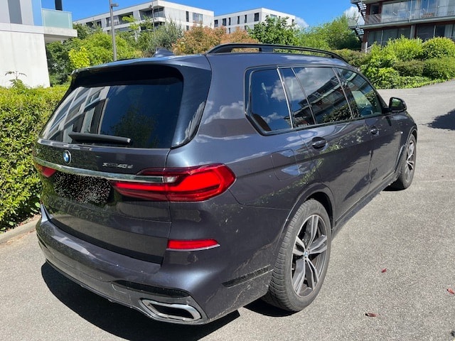 BMW 40d xDrive-image-1