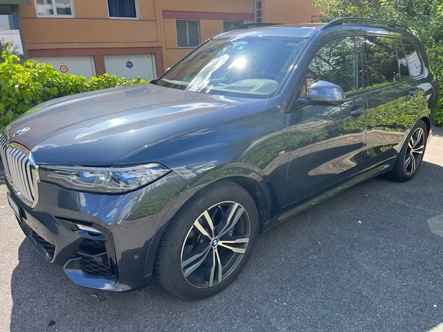 BMW 40d xDrive-image-0