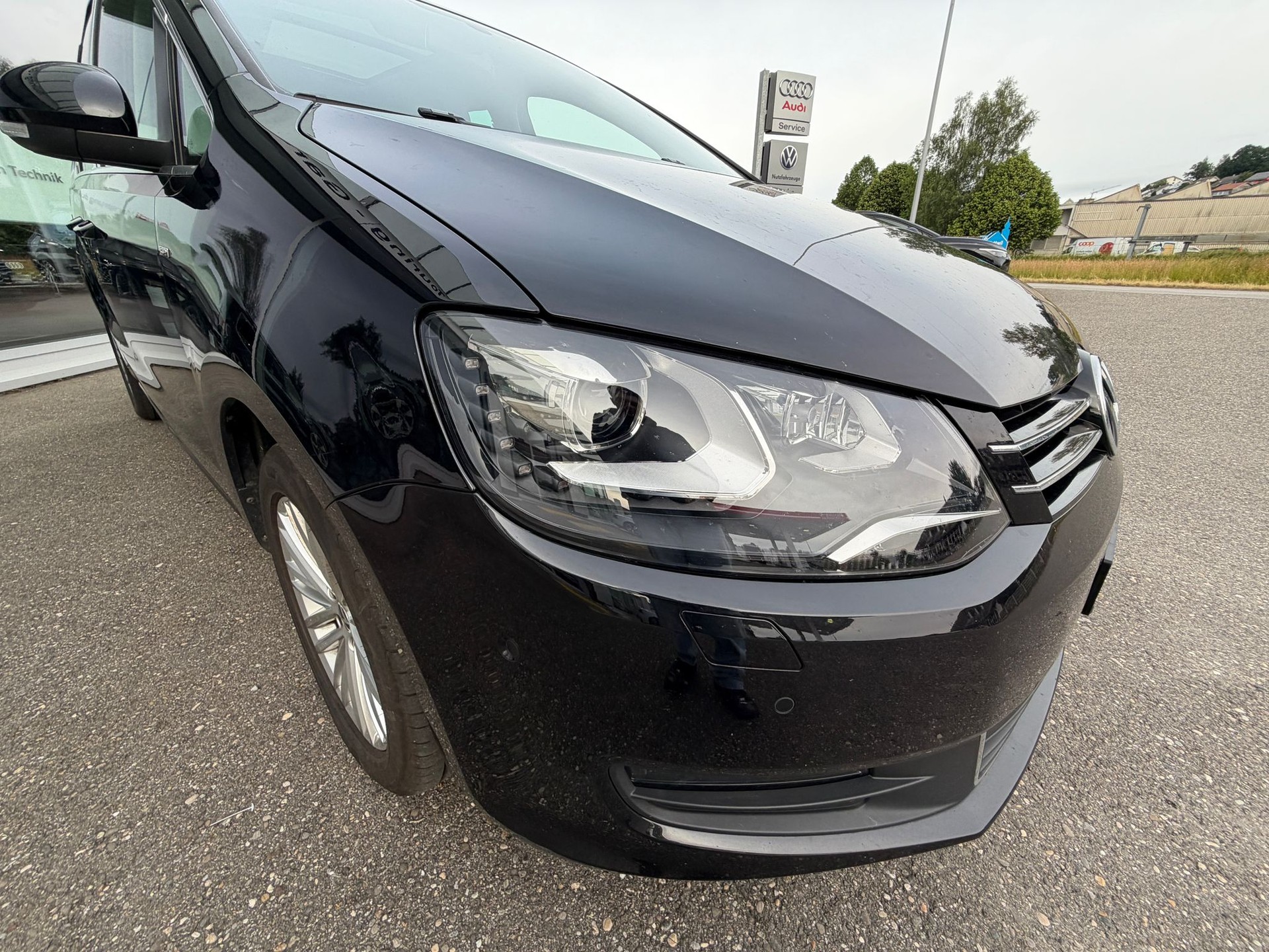 VW Sharan 1.4 TSI BlueMotion Technology Cup-image-8