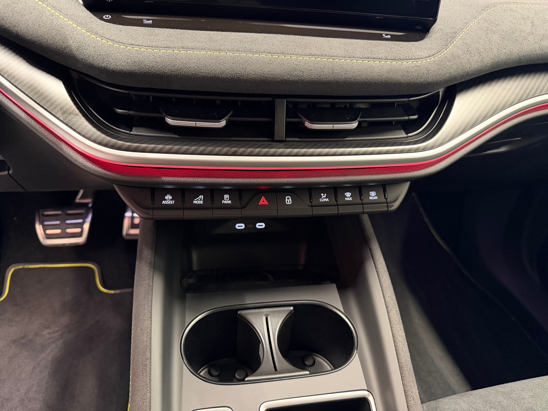 SKODA Elroq RS 4x4-image-20