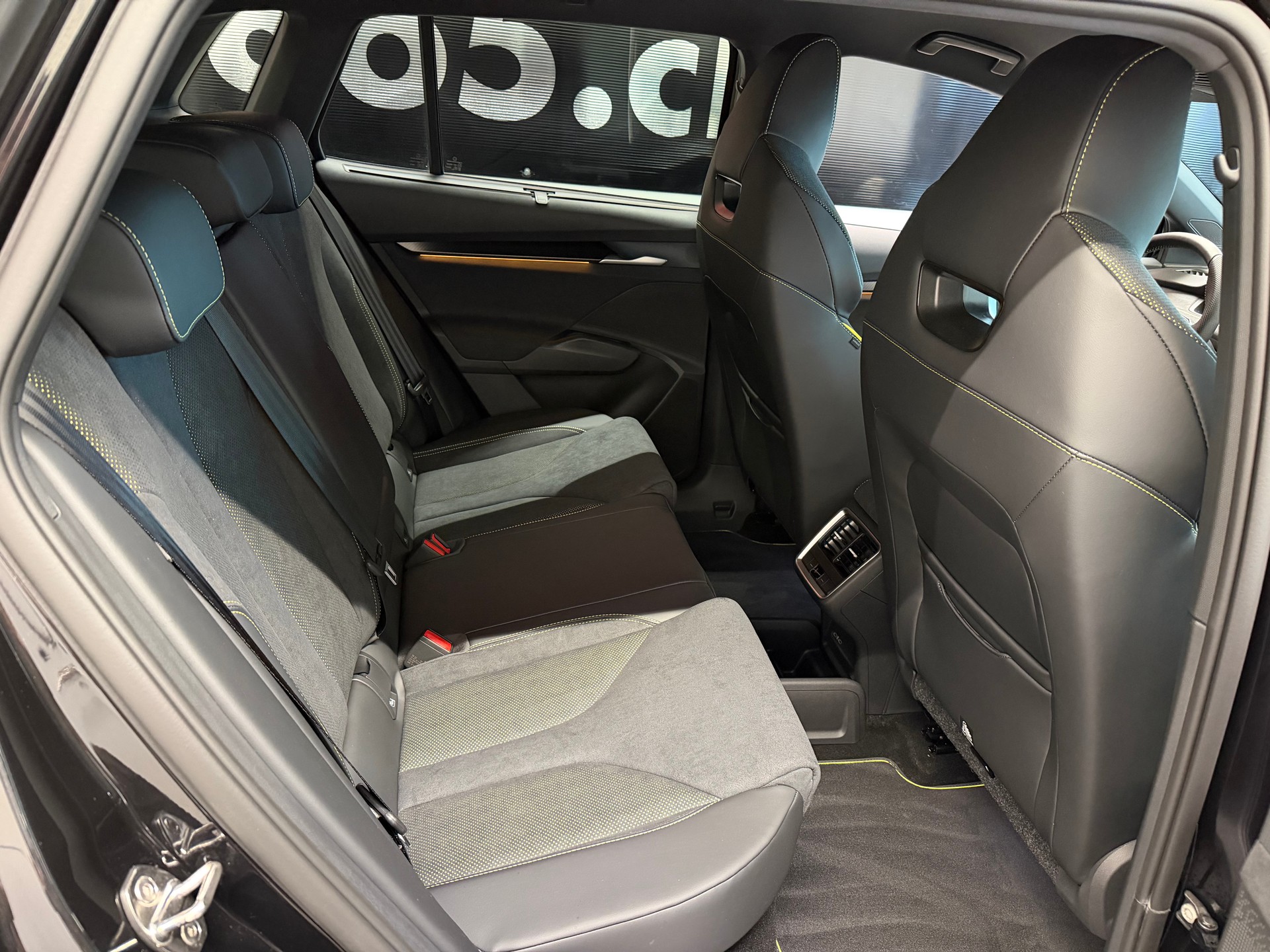 SKODA Elroq RS 4x4-image-28