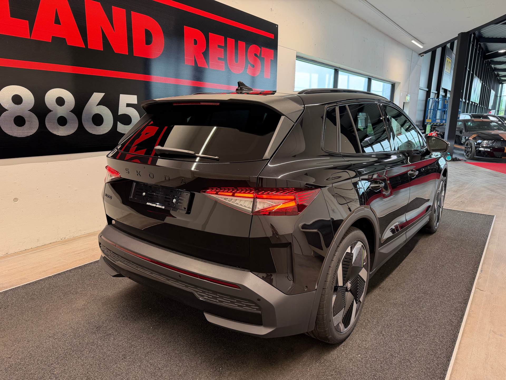 SKODA Elroq RS 4x4-image-6