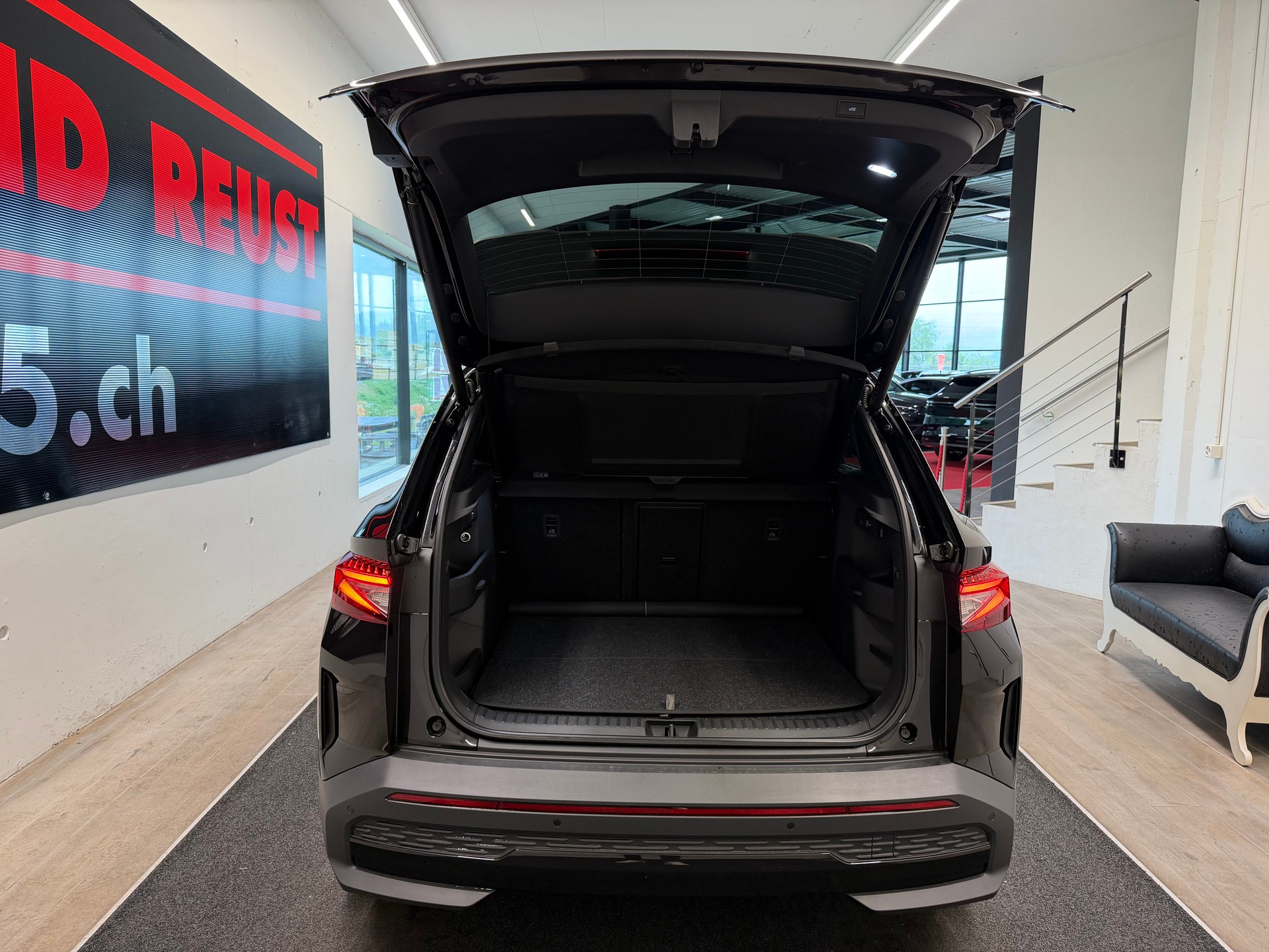 SKODA Elroq RS 4x4-image-8