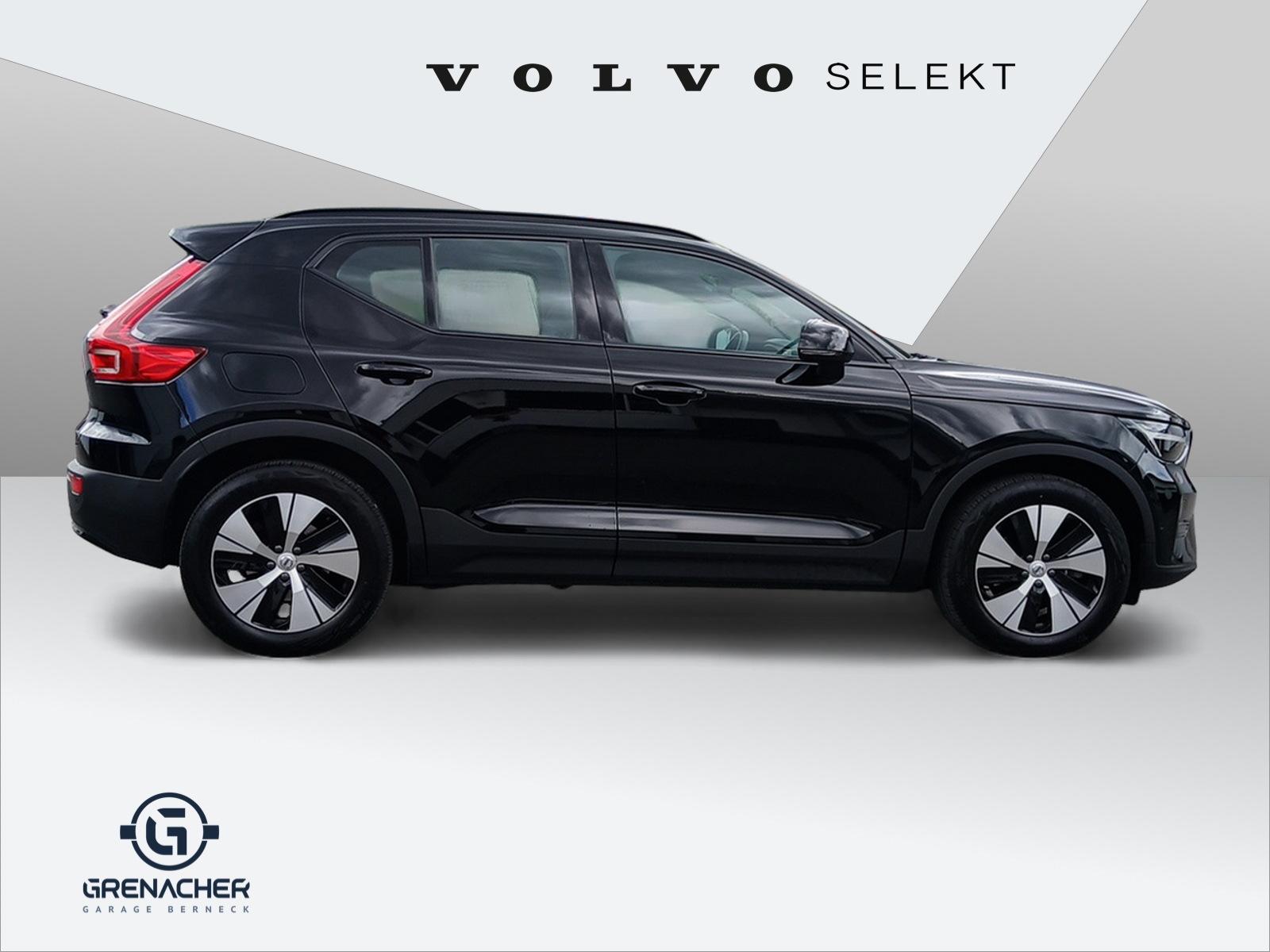 VOLVO XC40 2.0 B4 MH Plus Dark AWD-image-1