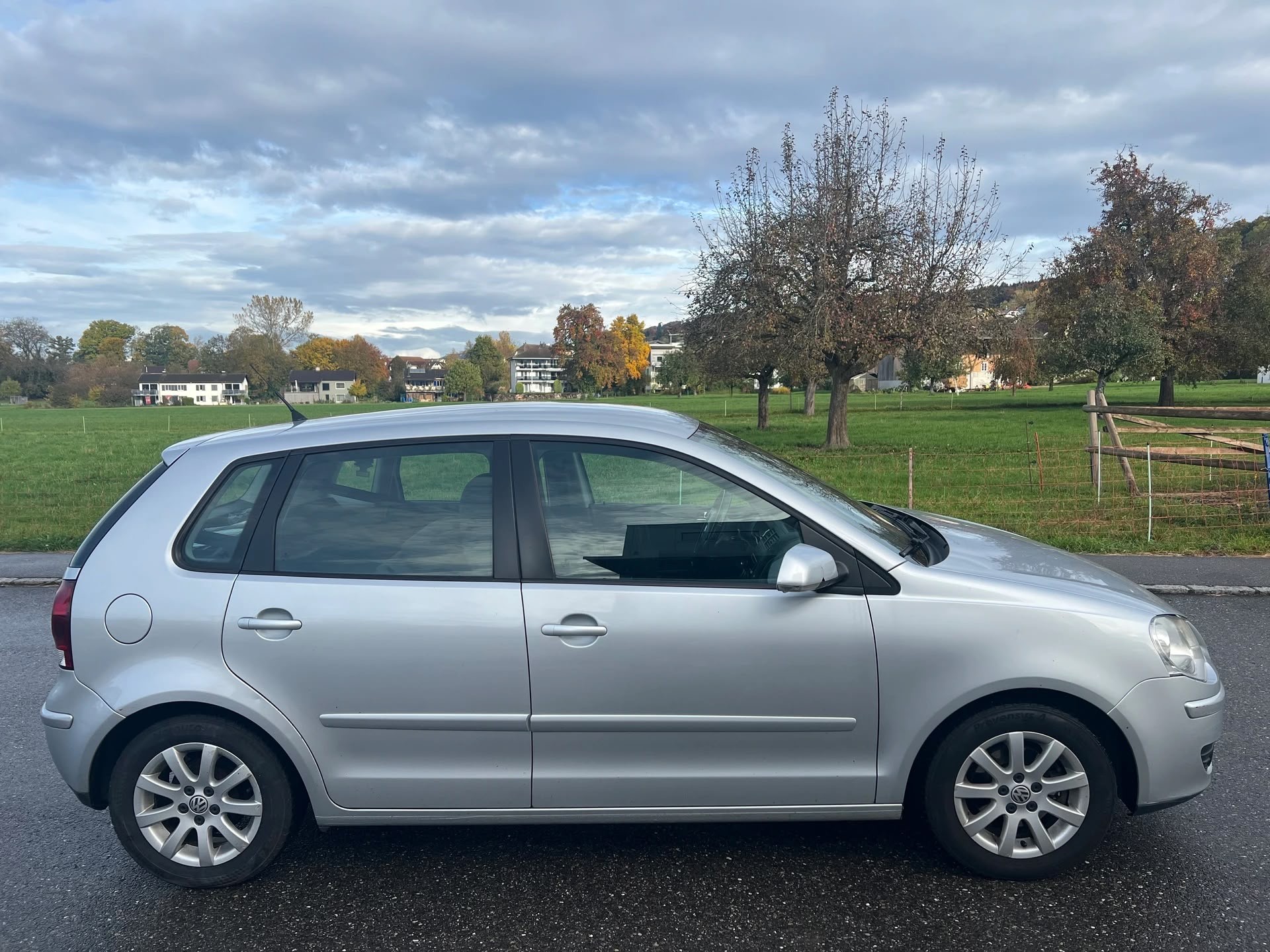 VW Polo 1.4 16V Young&Fresh-image-5