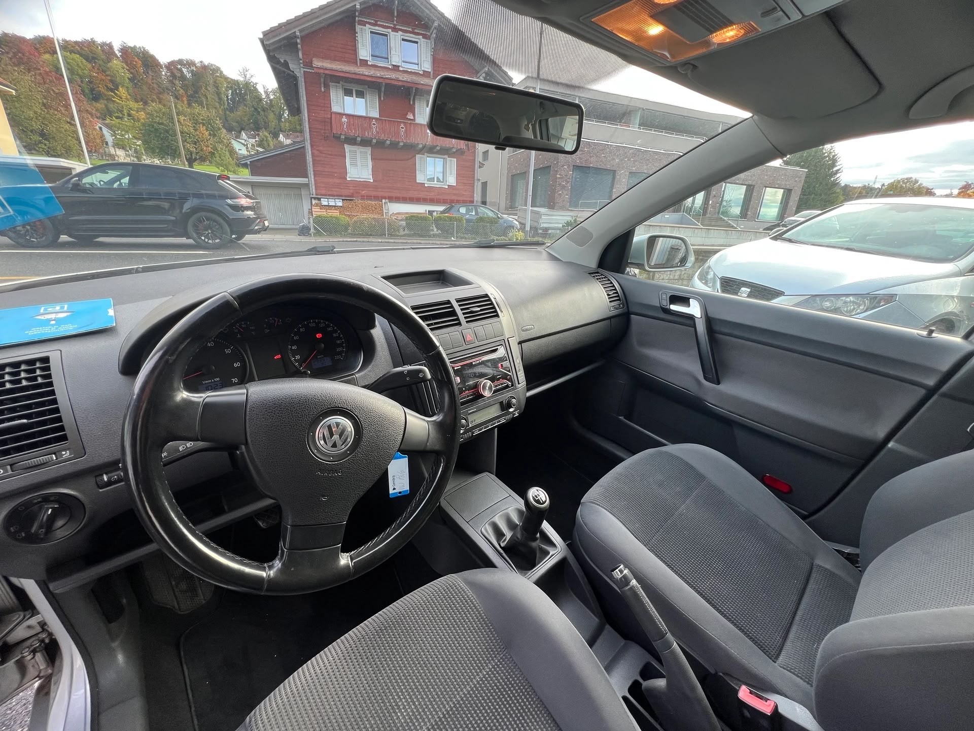 VW Polo 1.4 16V Young&Fresh-image-8