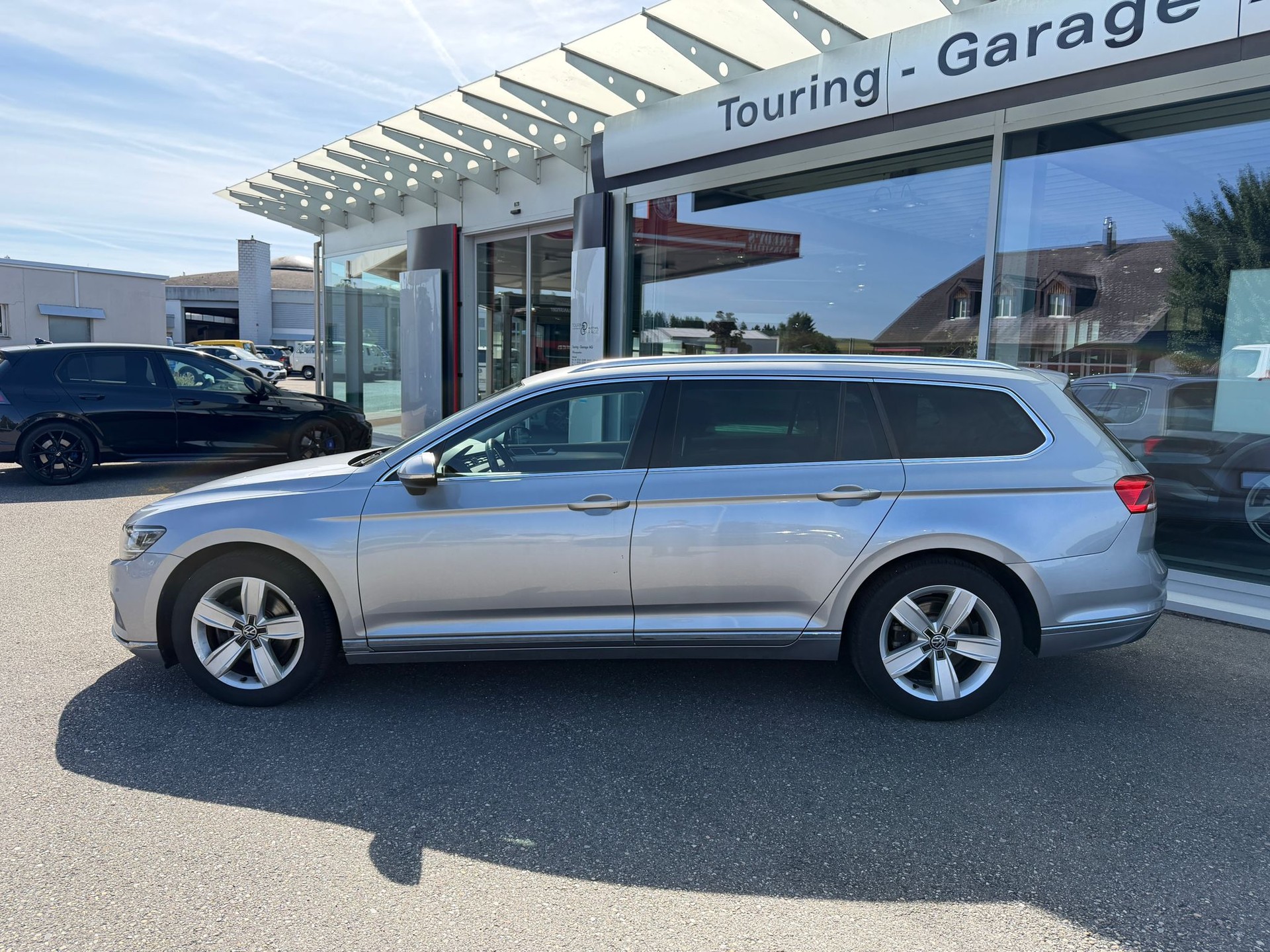 VW Passat 2.0 TDI BMT Elegance 4Motion DSG-image-1