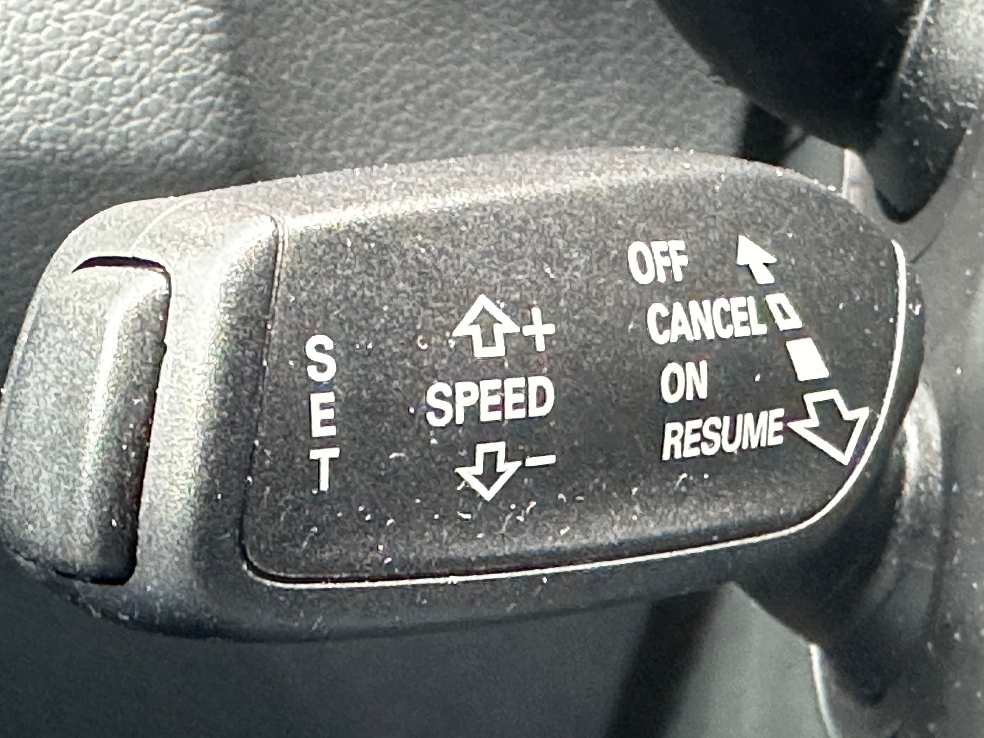 AUDI Q3 2.0 TFSI quattro-image-18