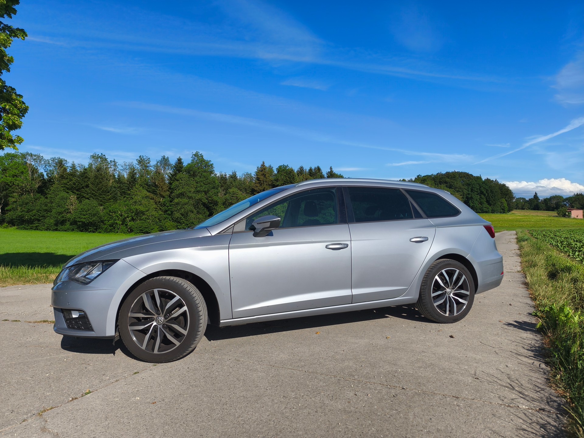 SEAT 1.6 TDI 115 Style DSG-image-1