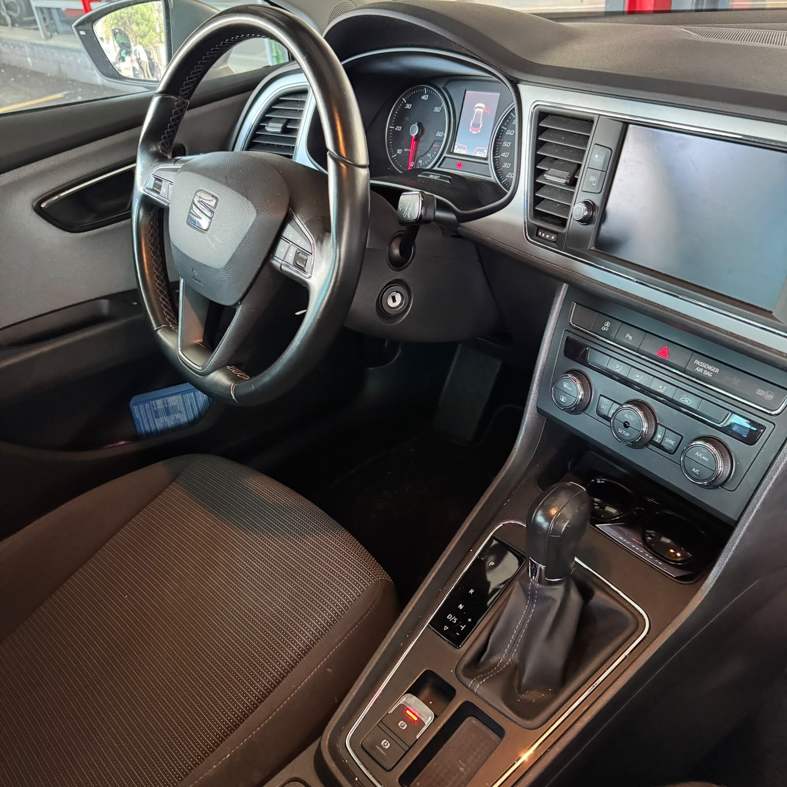 SEAT 1.6 TDI 115 Style DSG-image-3