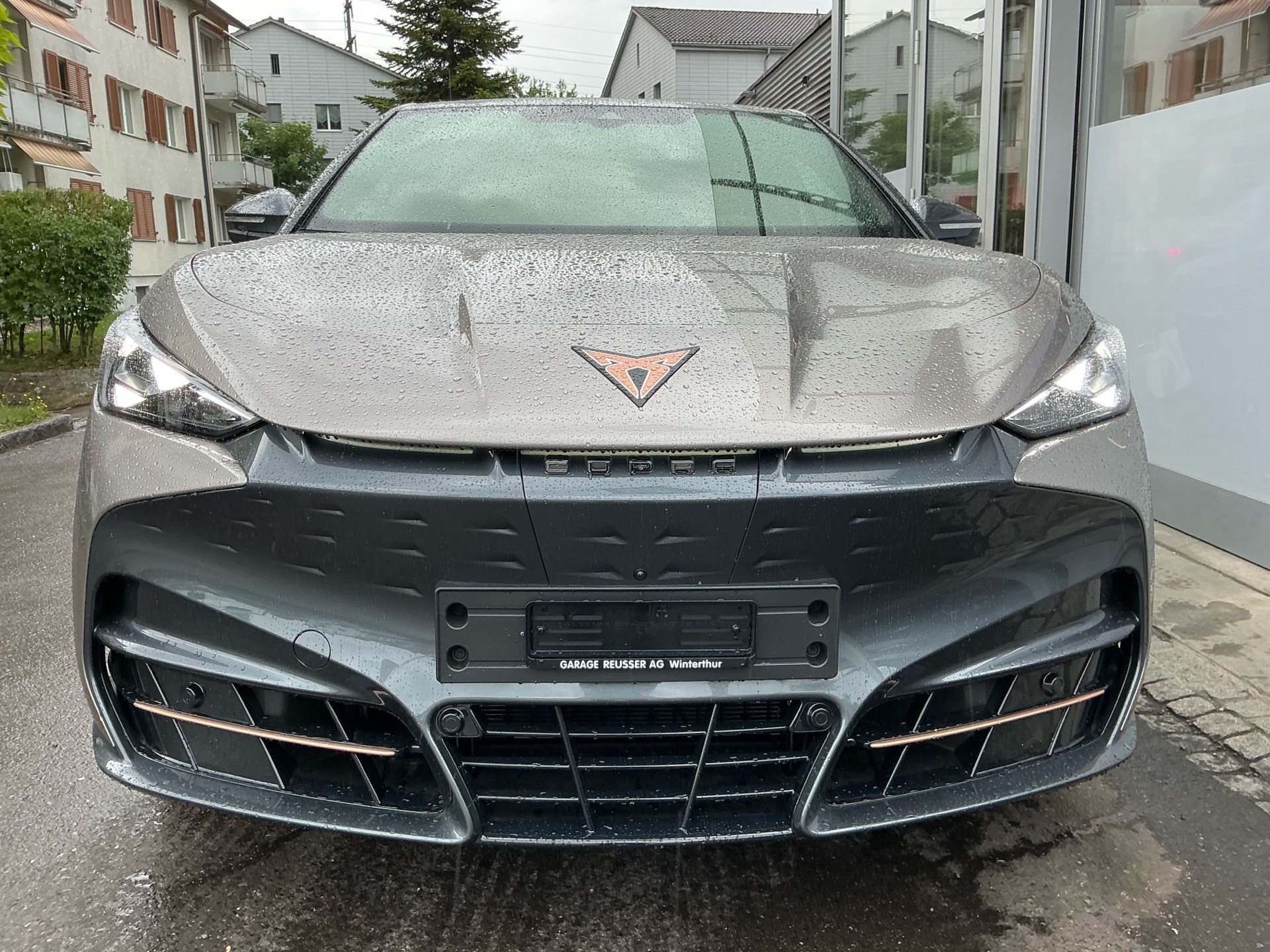 CUPRA Tavascan 340 PS 4DRIVE VZ ADRENALINE *** 5 JAHRE CUPRA VOLLGARANTIE ***-showroom-element-1