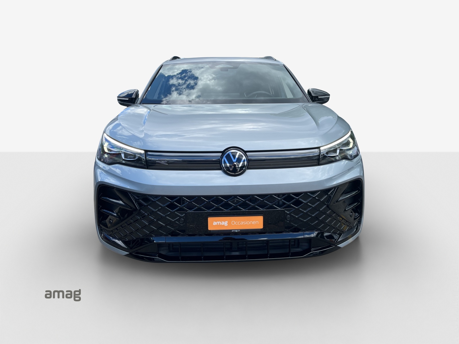 VW Tiguan 2.0 TSI DSG R-Line 4Motion-image-6