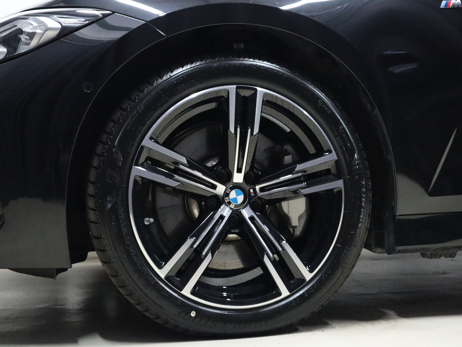 BMW 330i Touring xDrive Steptronic M Sport-image-7